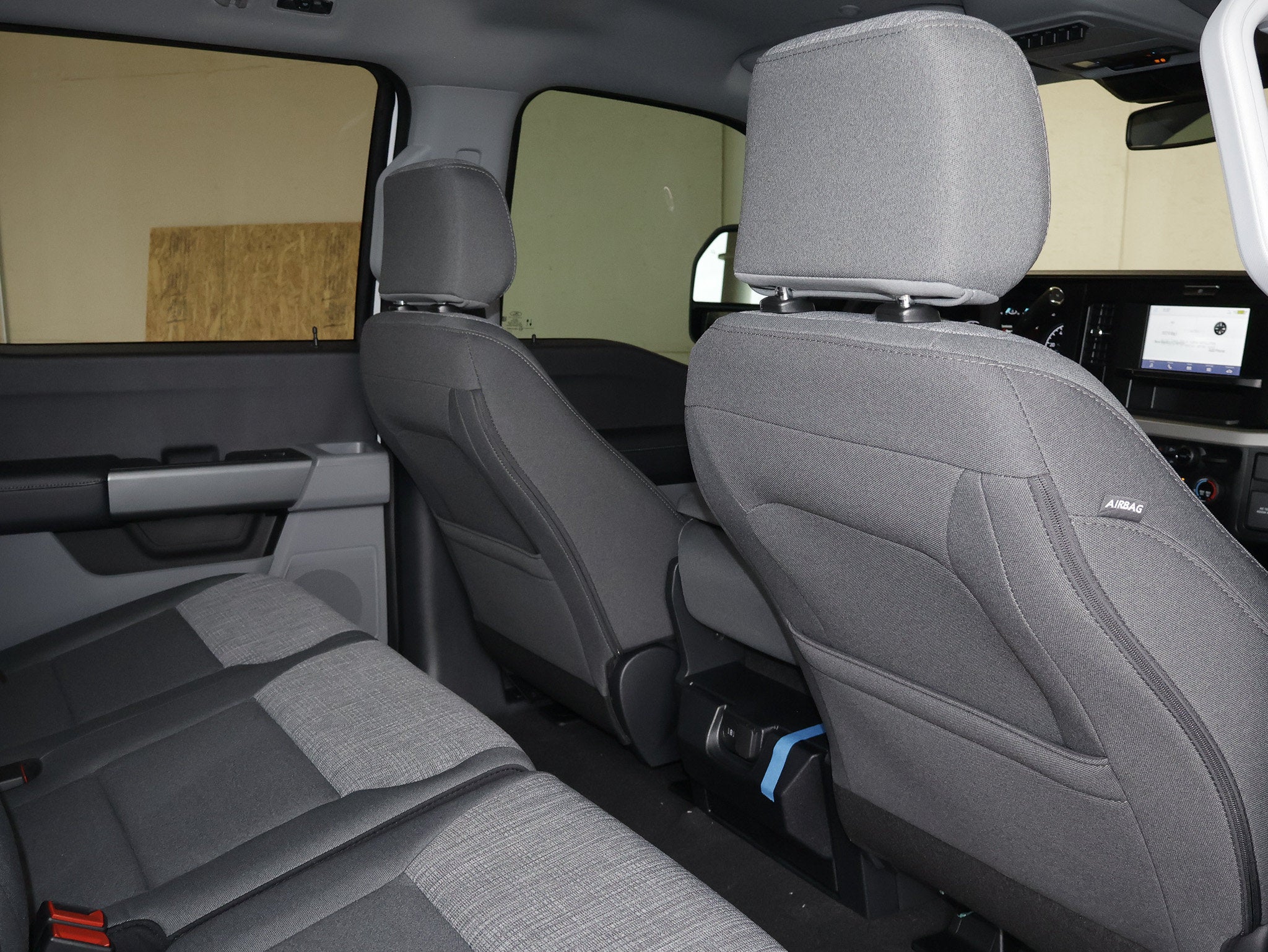 2027 Ford F-350SD XLT