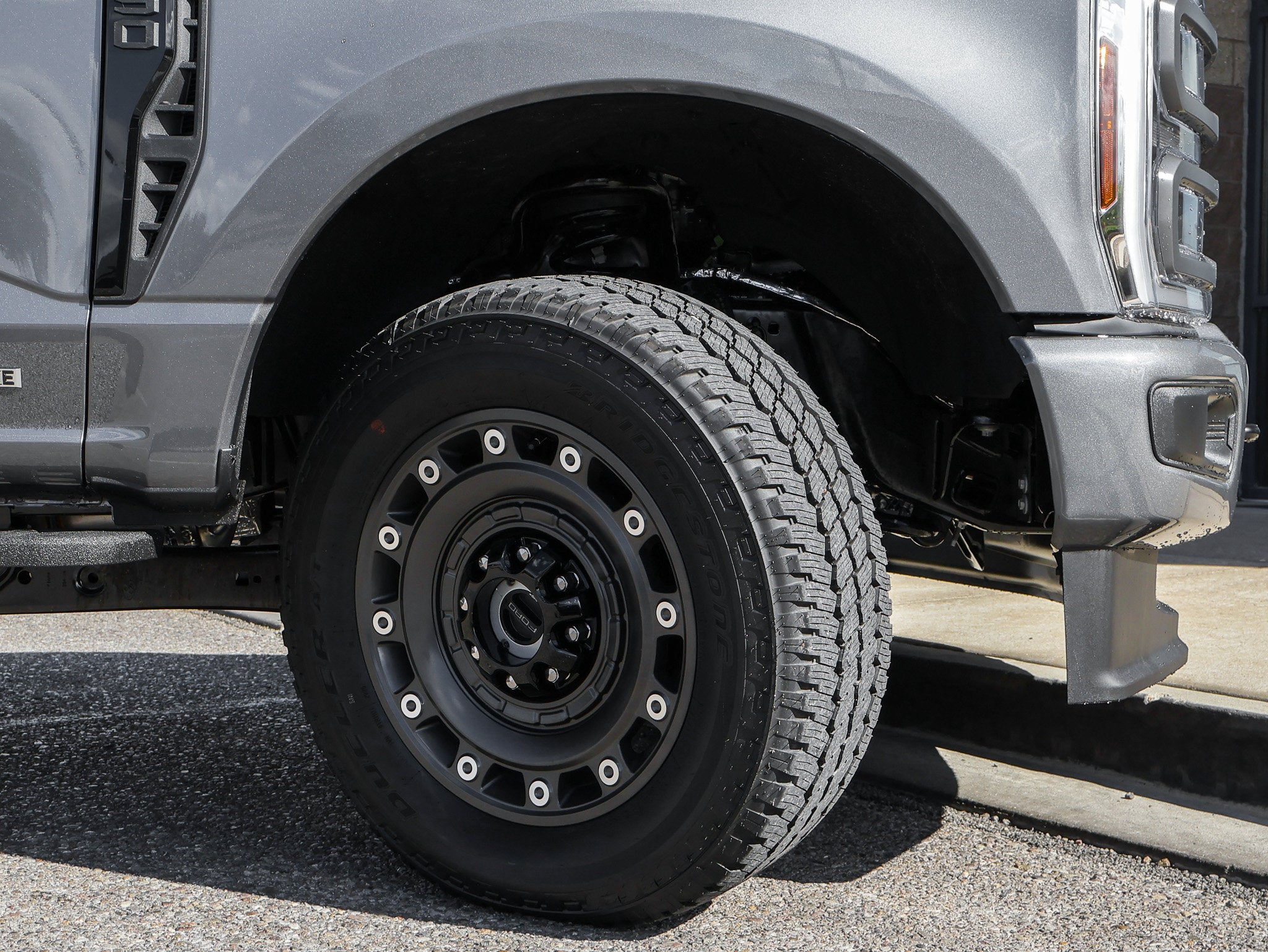 2027 Ford F-350SD XLT