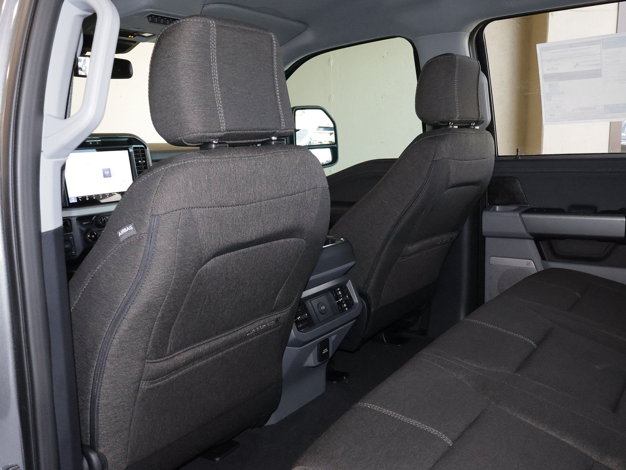2027 Ford F-350SD XLT