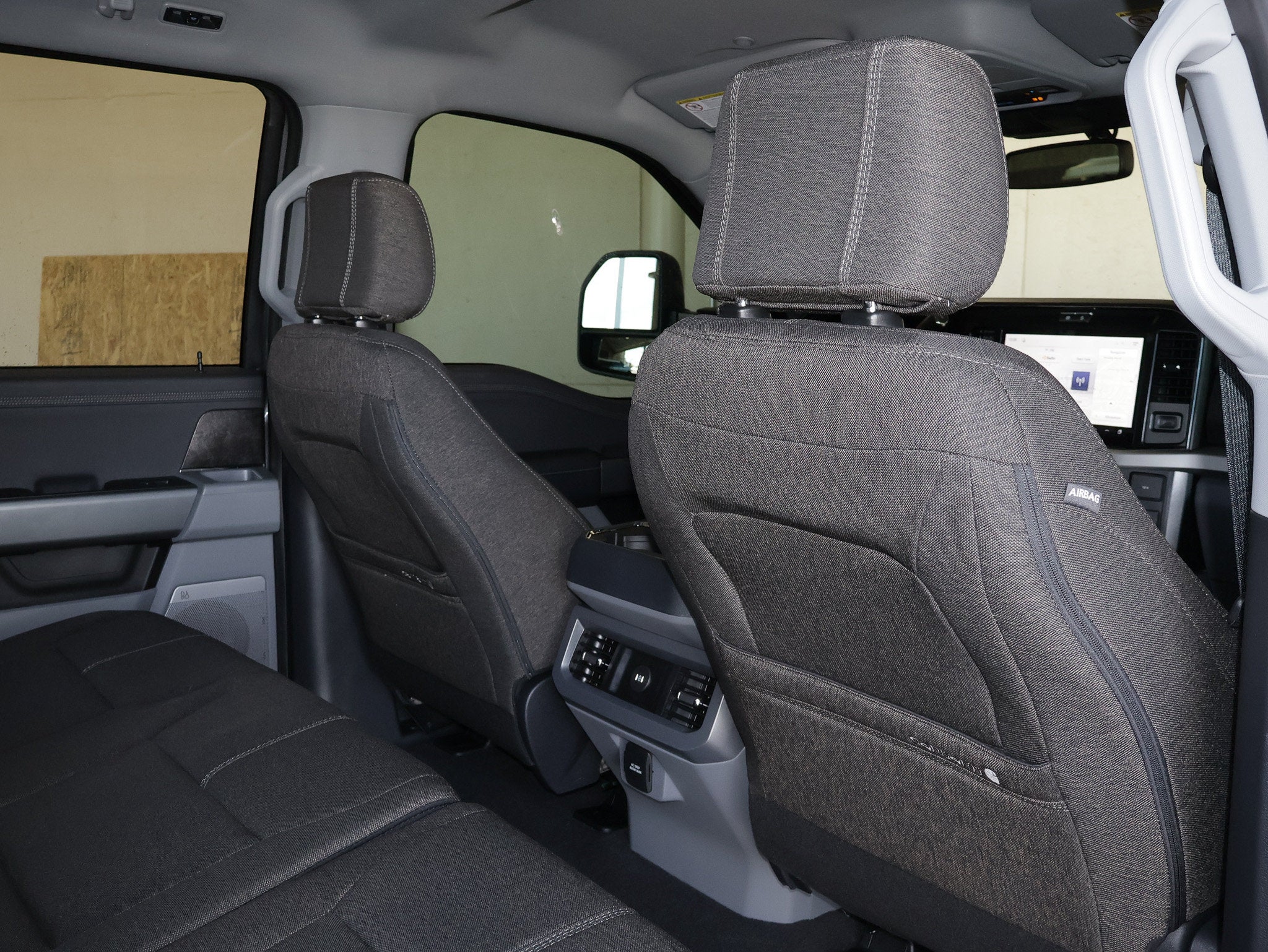 2027 Ford F-350SD XLT
