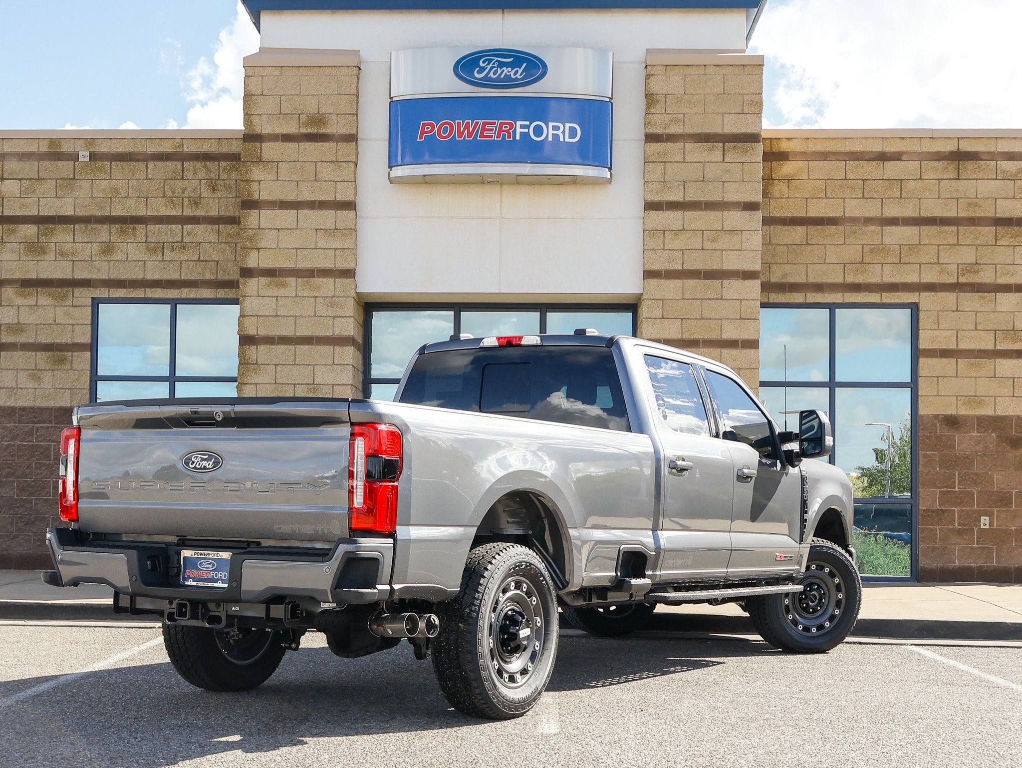 2027 Ford F-350SD XLT