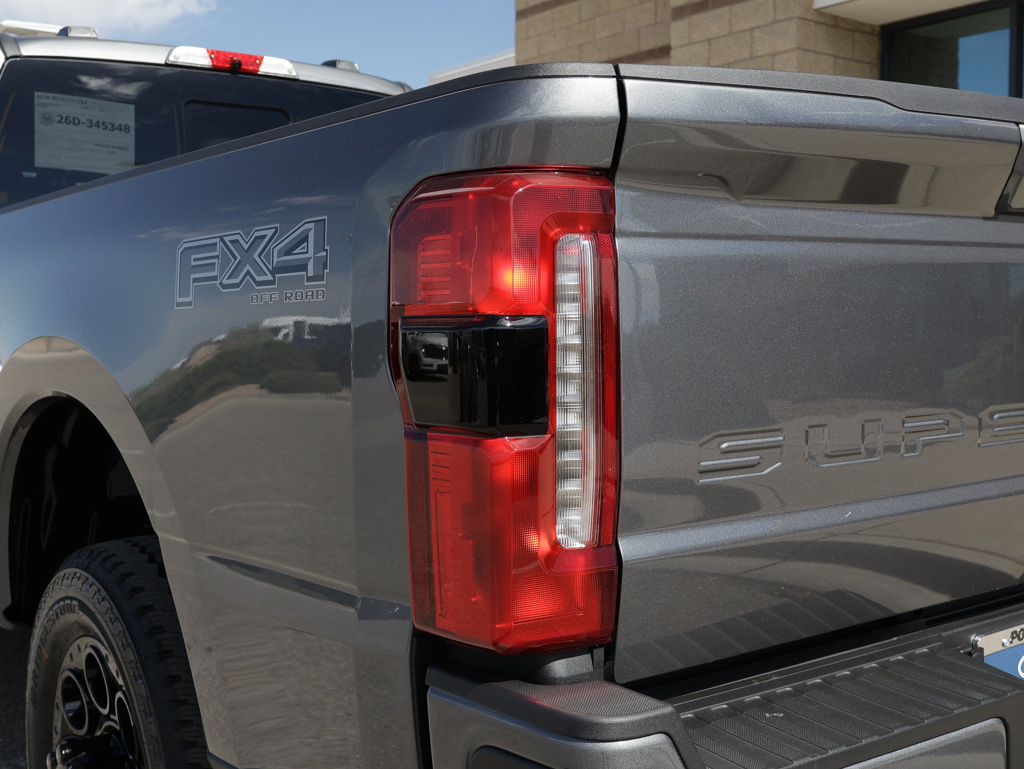 2027 Ford F-350SD XLT