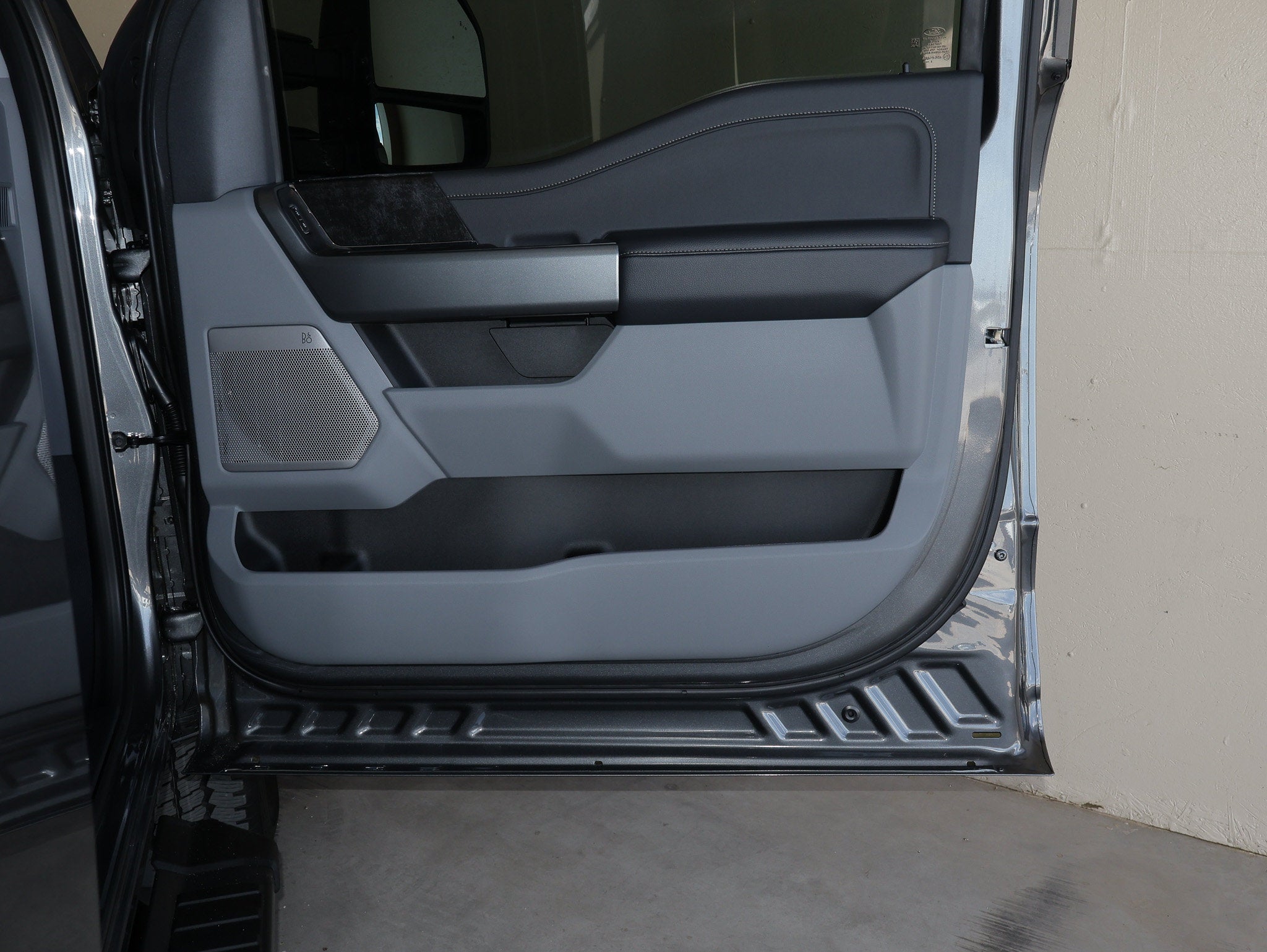 2027 Ford F-350SD XLT