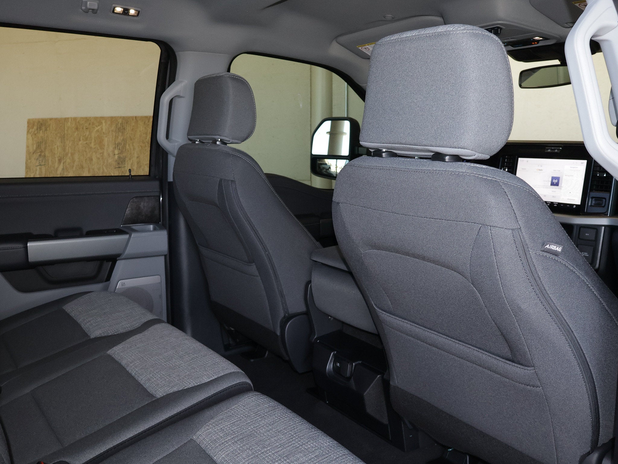 2027 Ford F-350SD XLT