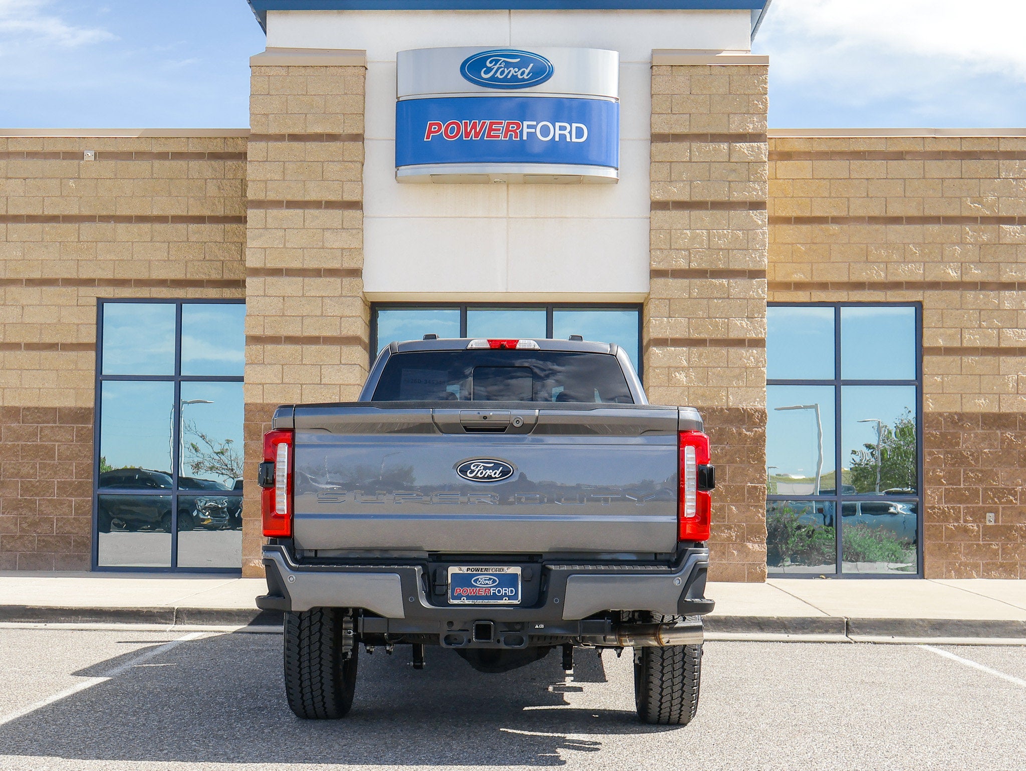 2027 Ford F-350SD XLT