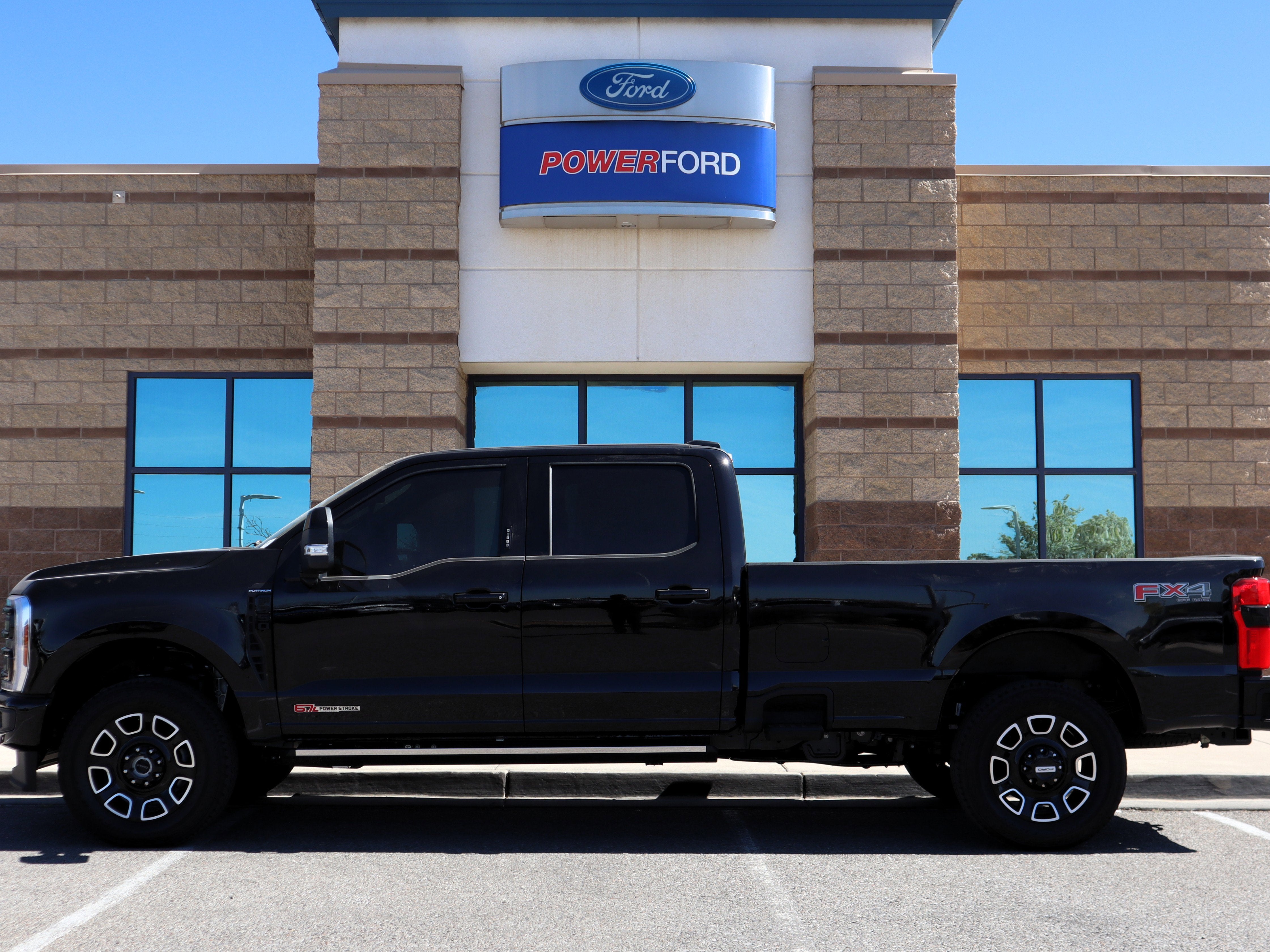 2026 Ford F-350SD Platinum