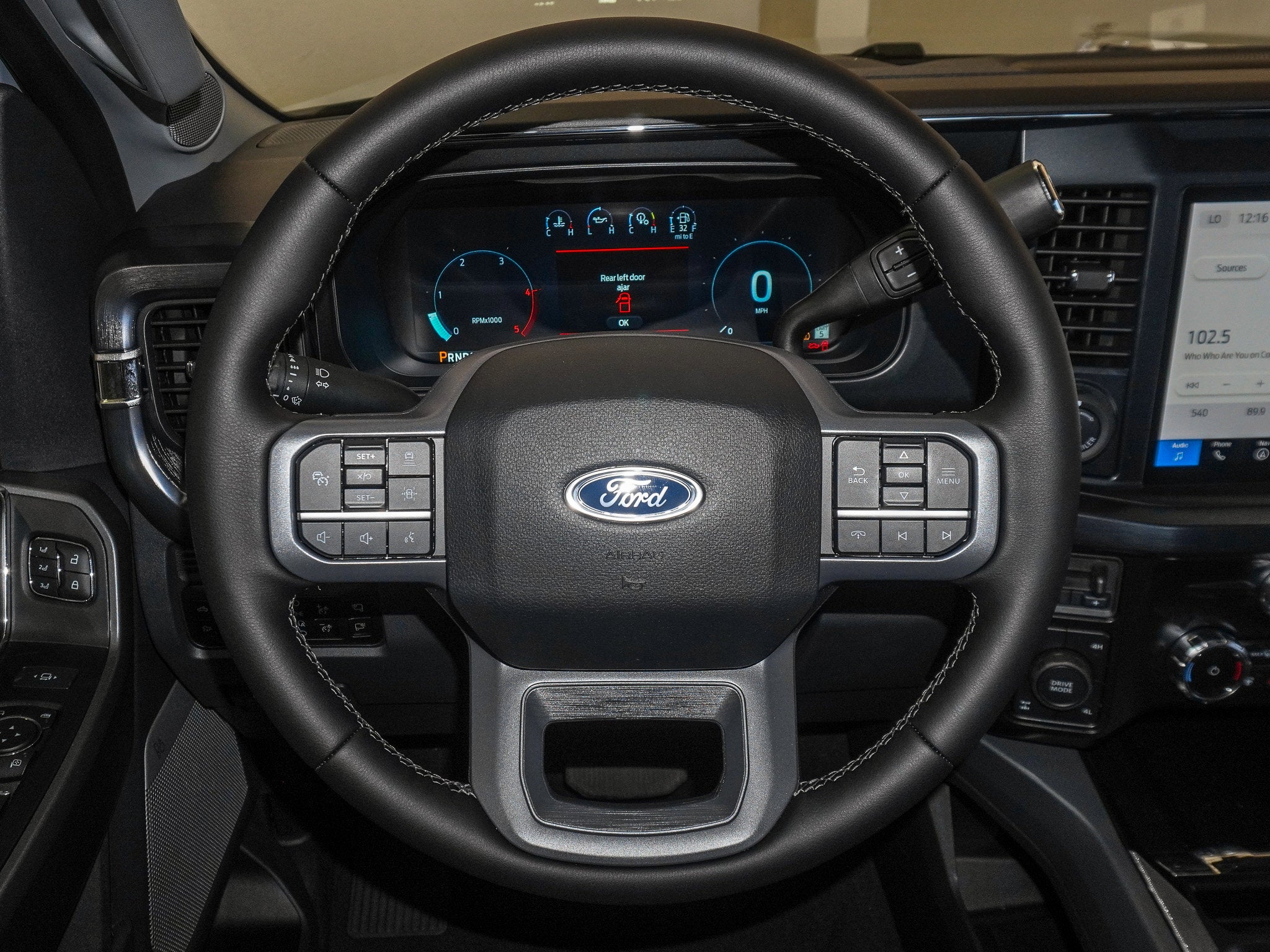 2025 Ford F-350SD Lariat