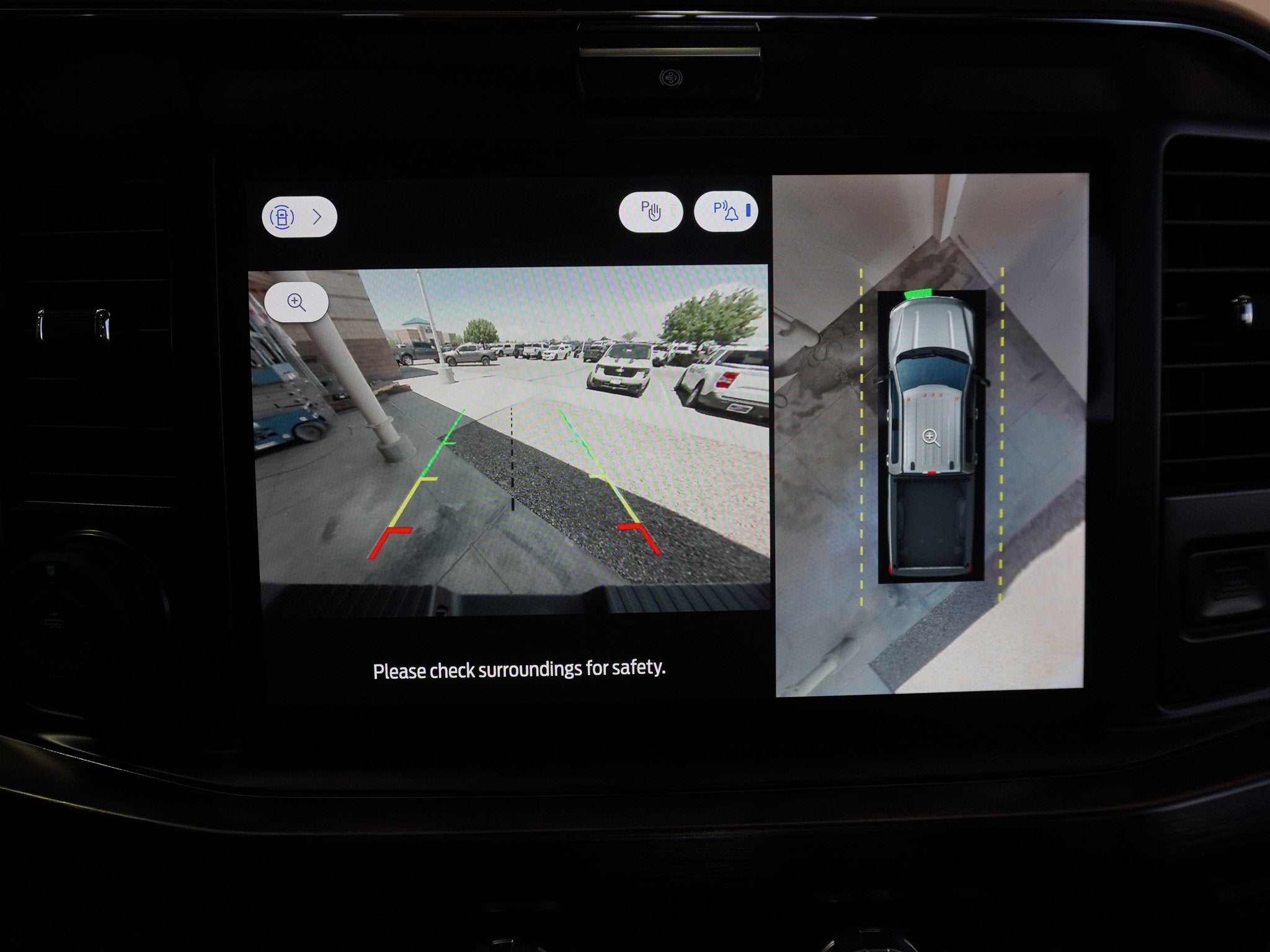 2025 Ford F-350SD Lariat