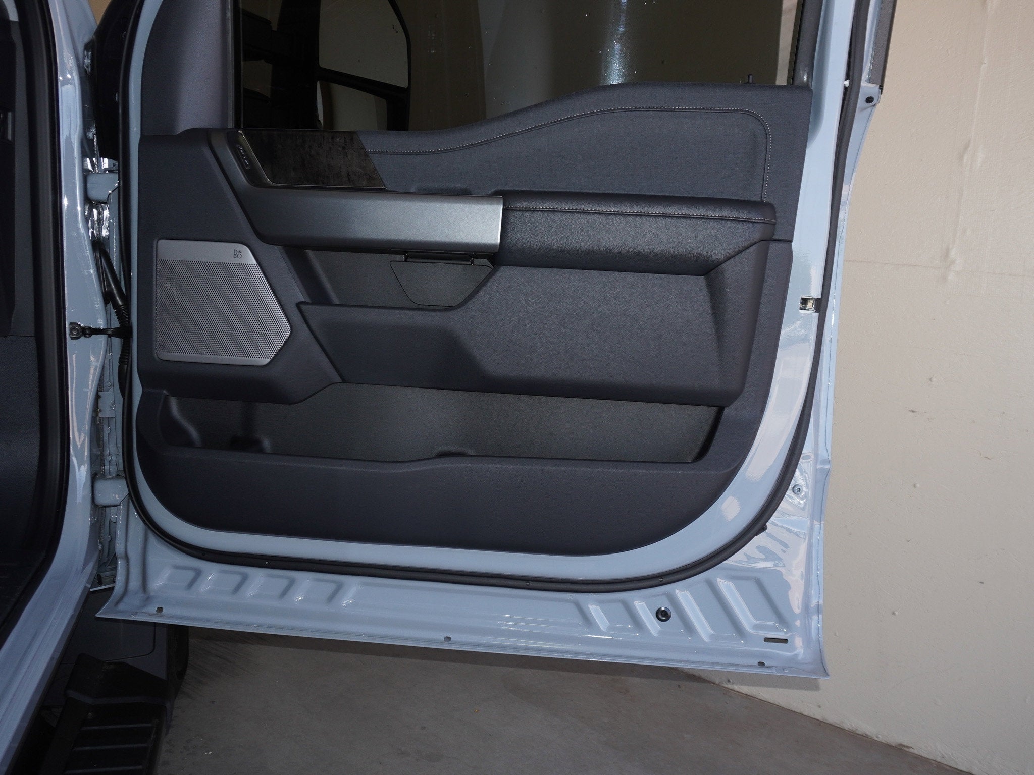 2025 Ford F-350SD Lariat