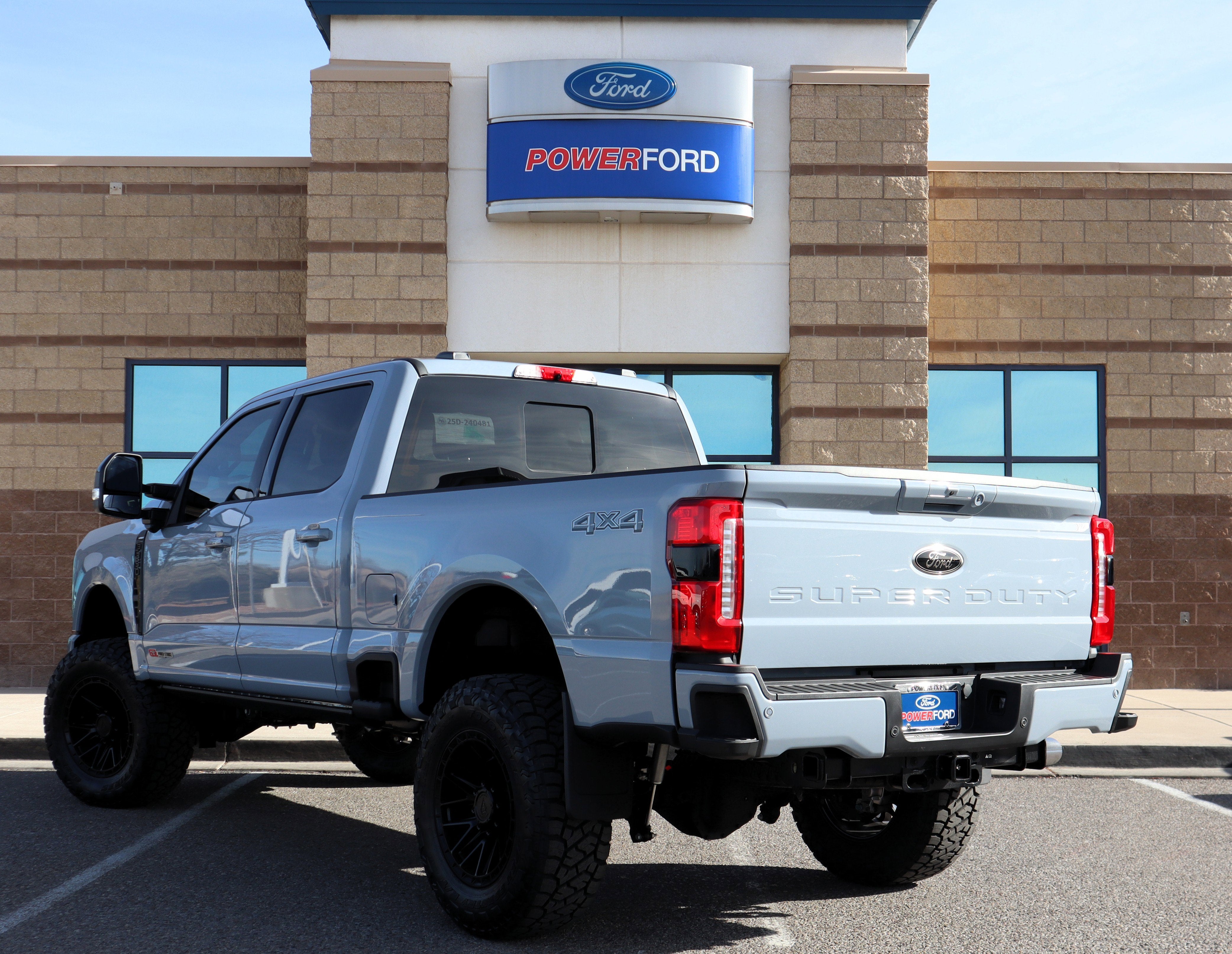 2025 Ford F-350SD Lariat