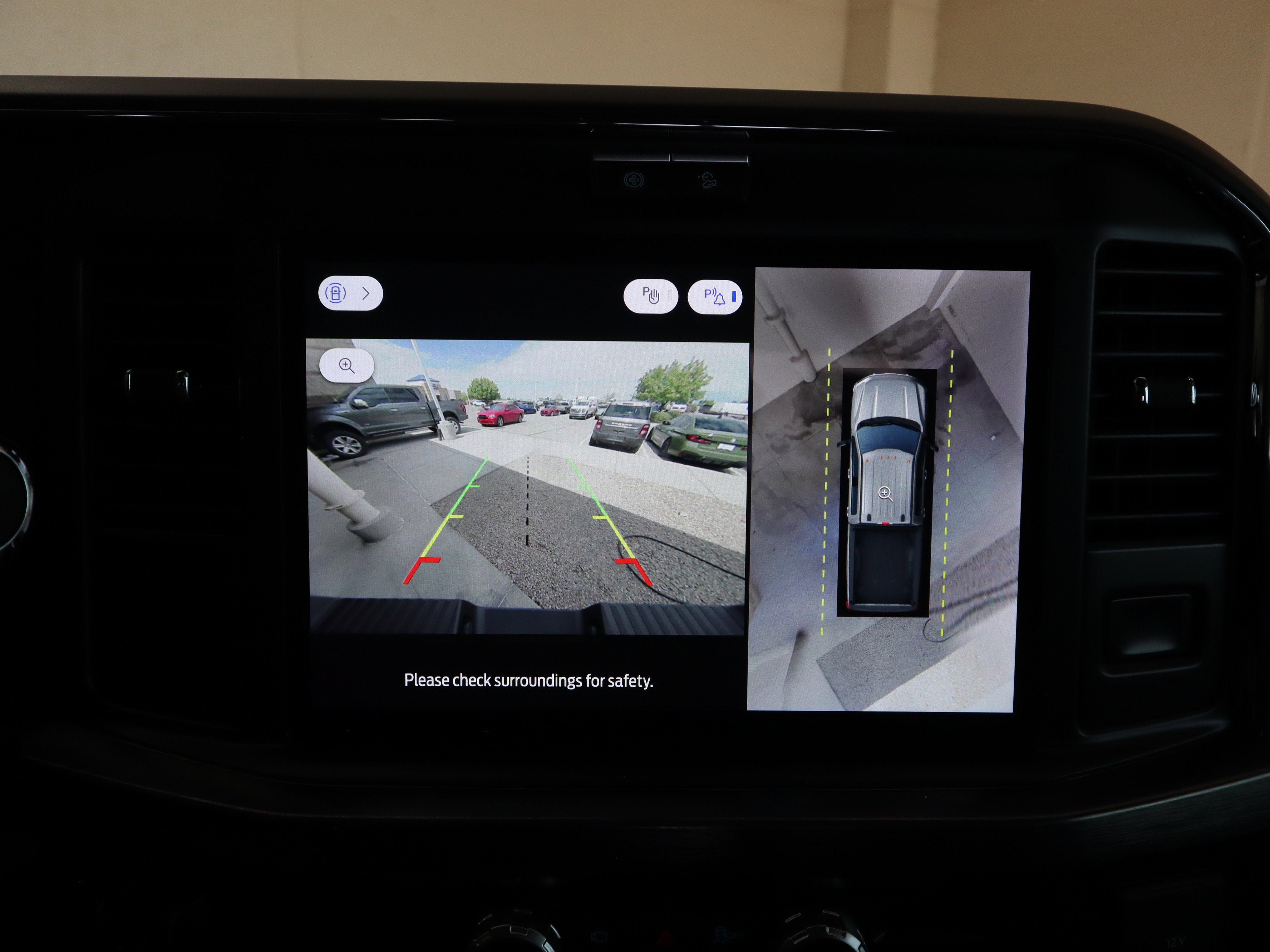 2025 Ford F-350SD Lariat