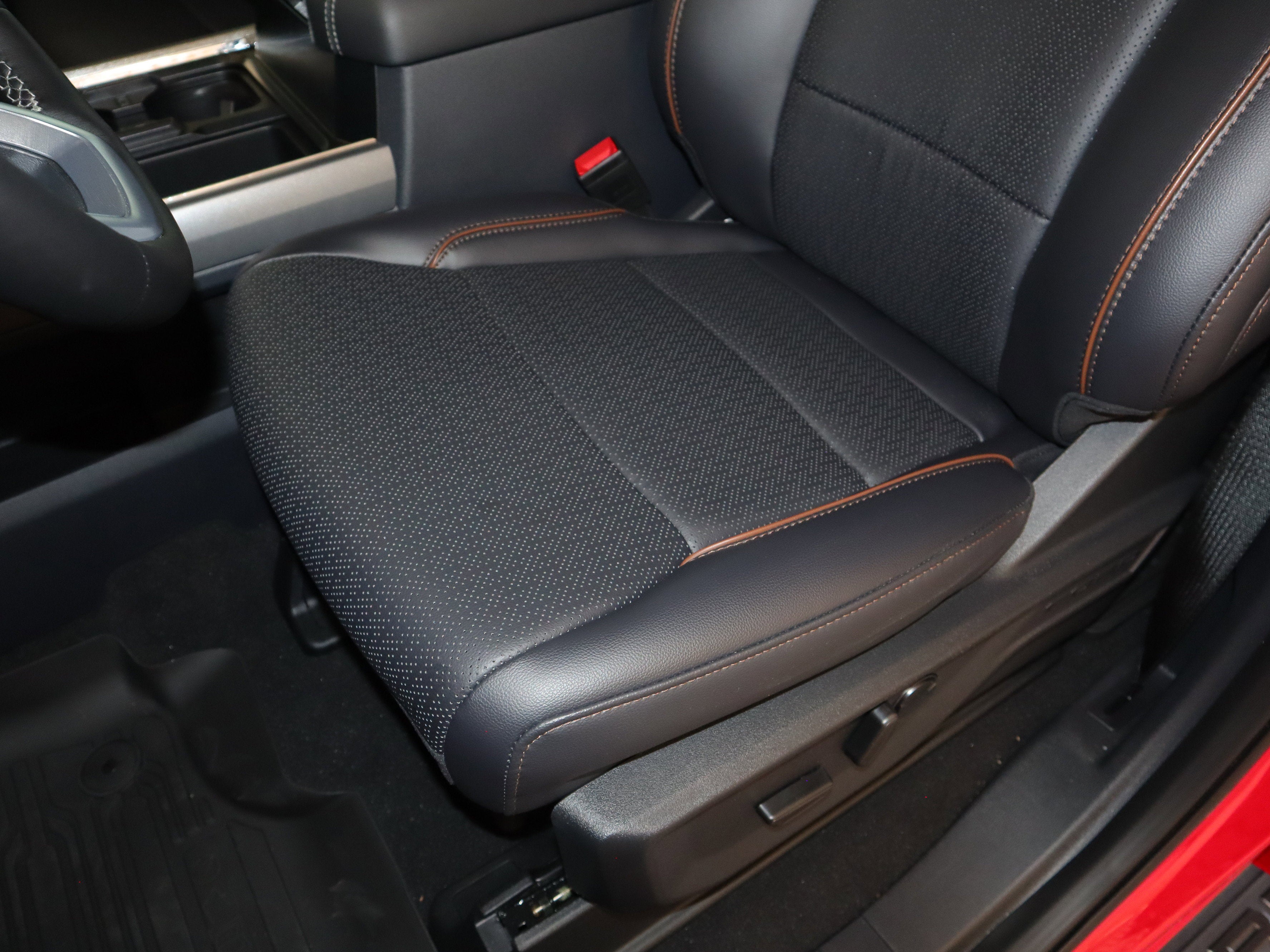 2025 Ford F-350SD Lariat