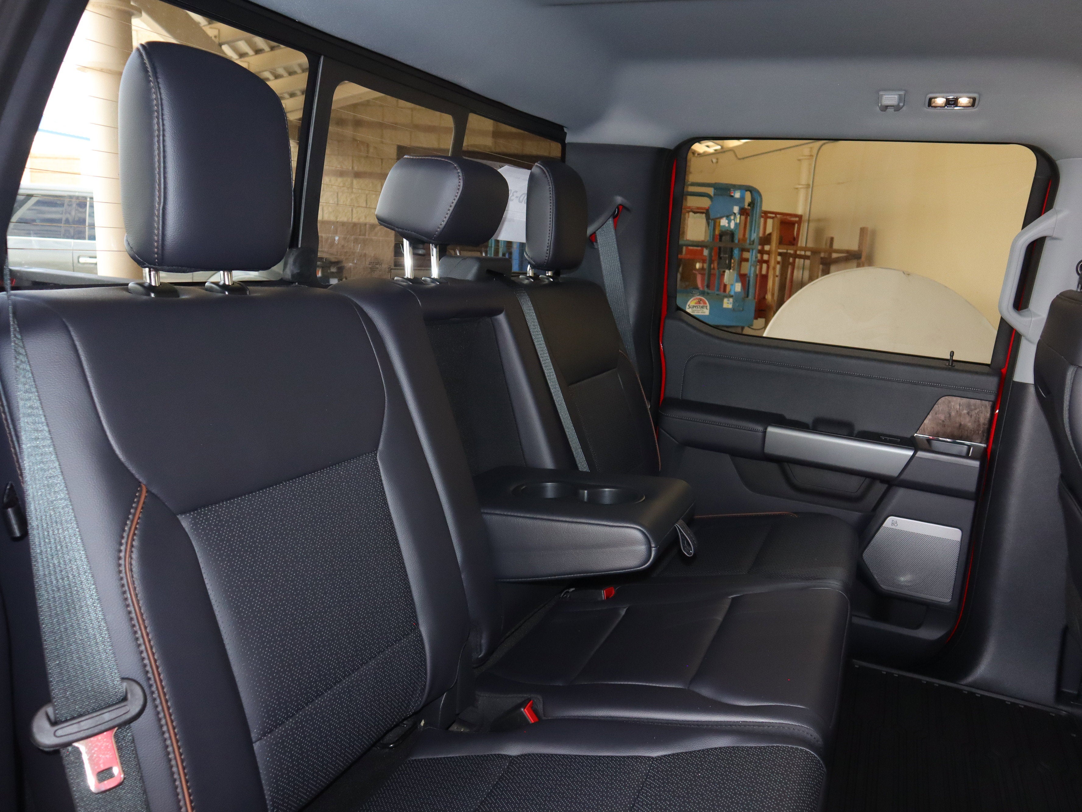 2025 Ford F-350SD Lariat