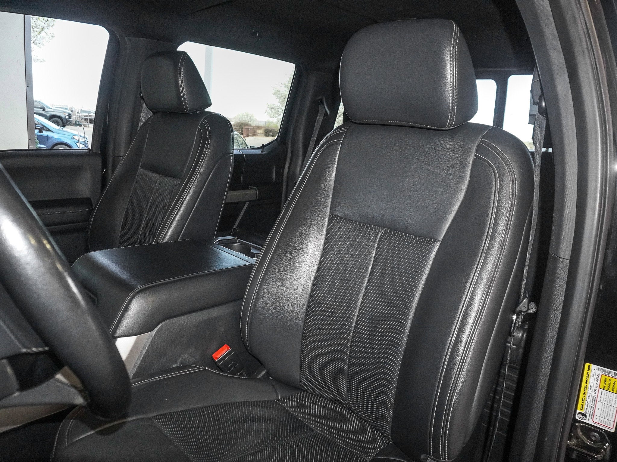 2022 Ford F-350SD Lariat