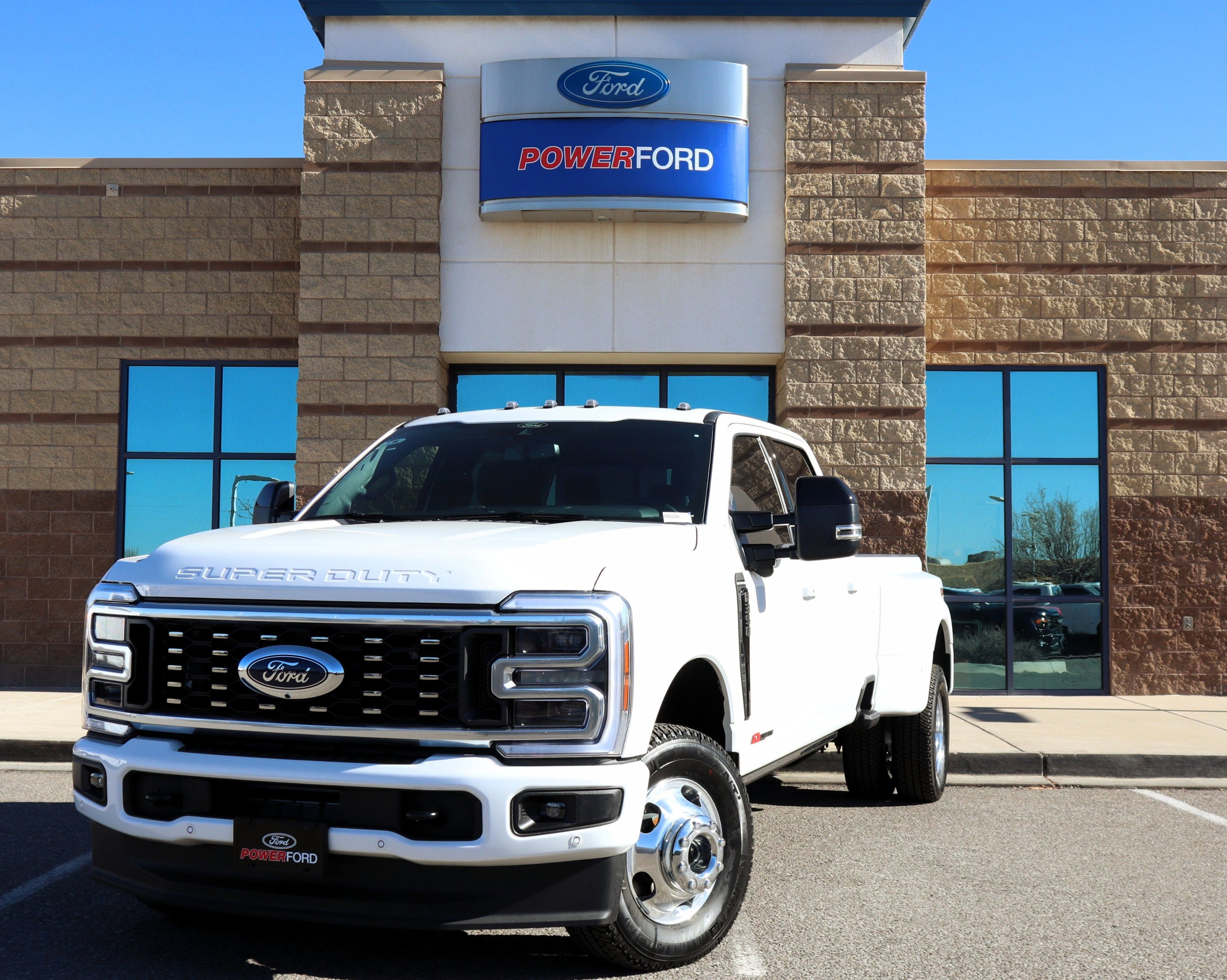 2026 Ford F-350SD Platinum DRW