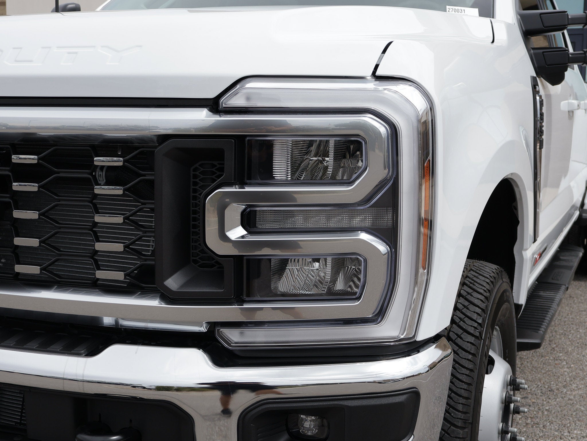 2027 Ford F-350SD XLT DRW