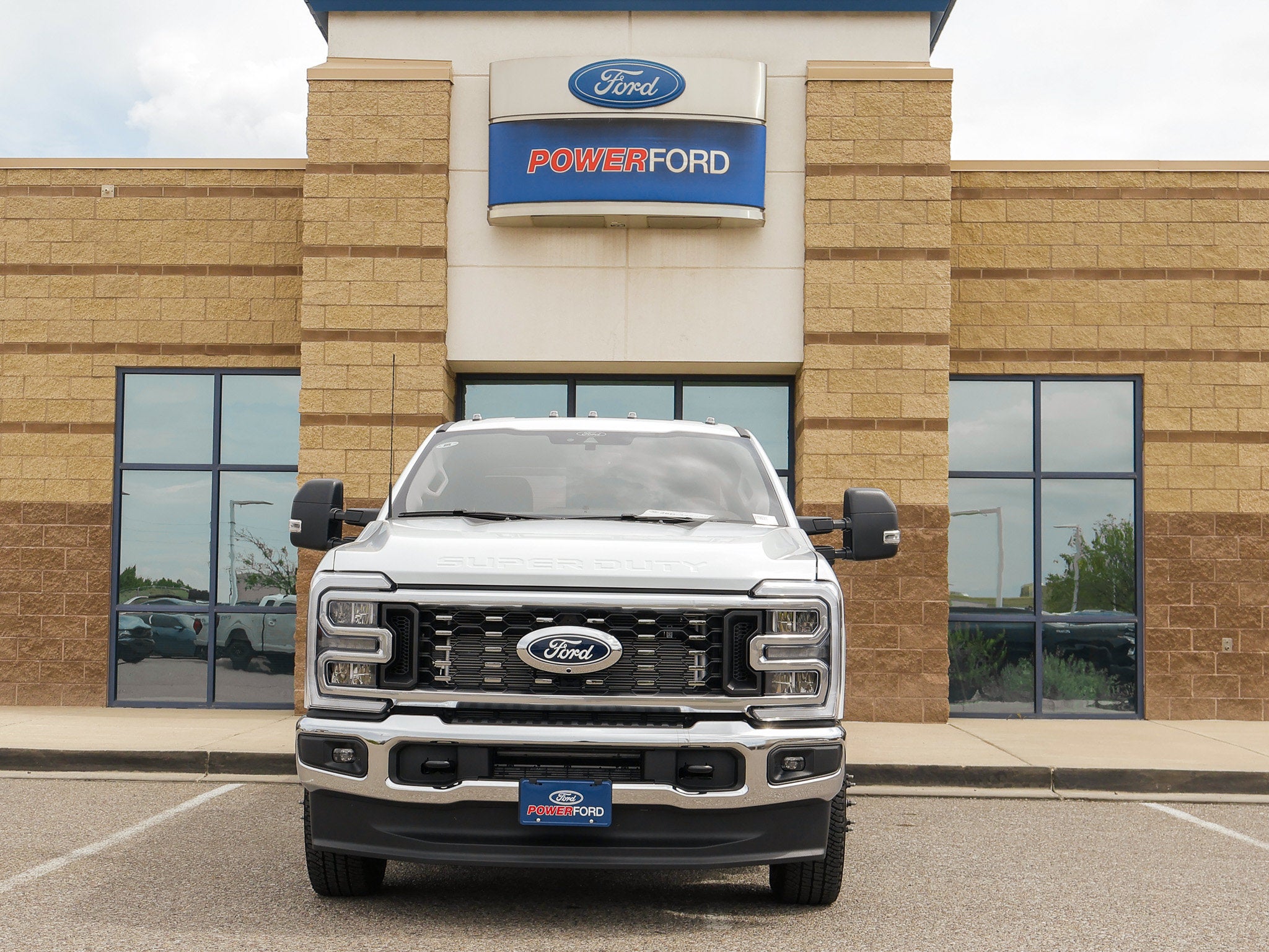 2027 Ford F-350SD XLT DRW