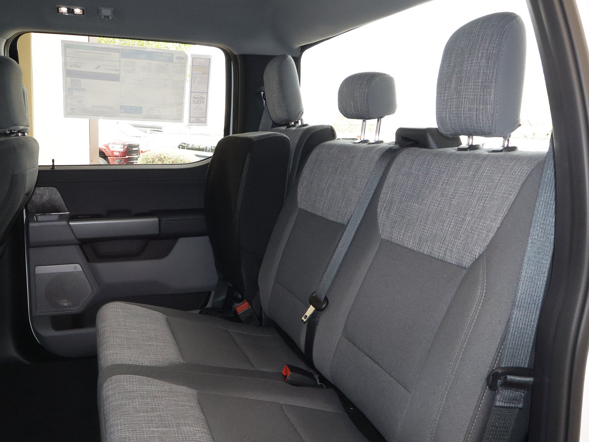 2027 Ford F-350SD XLT DRW