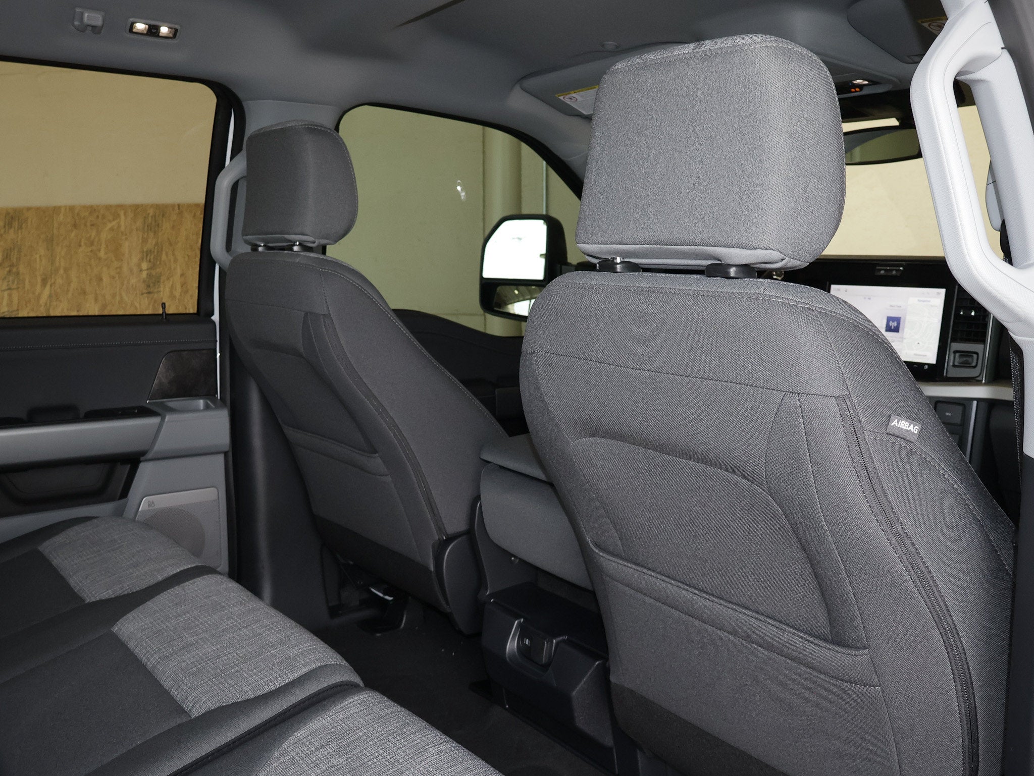 2027 Ford F-350SD XLT DRW