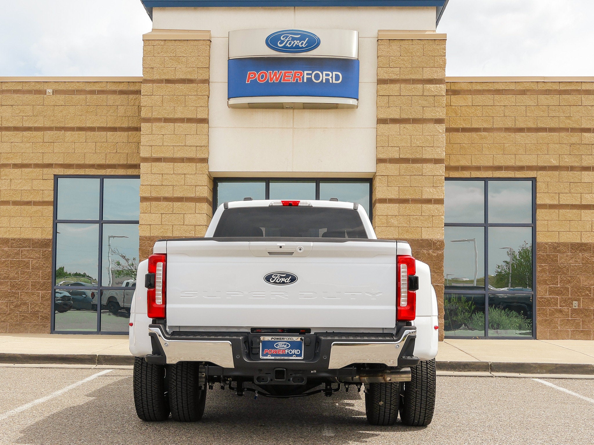 2027 Ford F-350SD XLT DRW