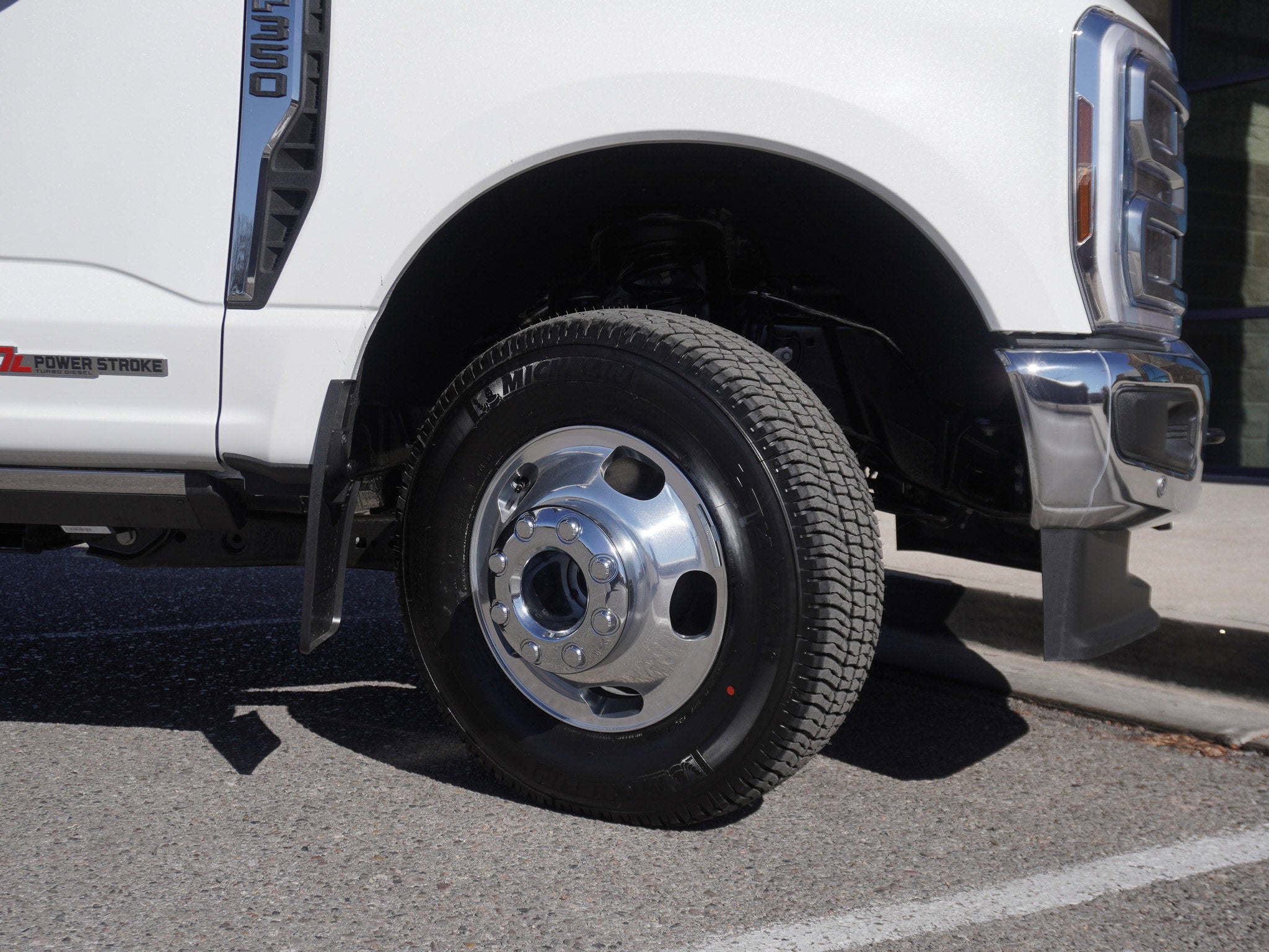 2026 Ford F-350SD Lariat DRW