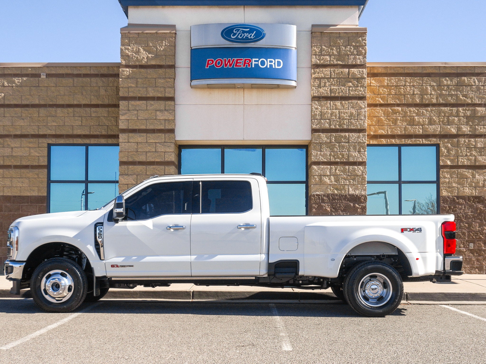 2026 Ford F-350SD Lariat DRW