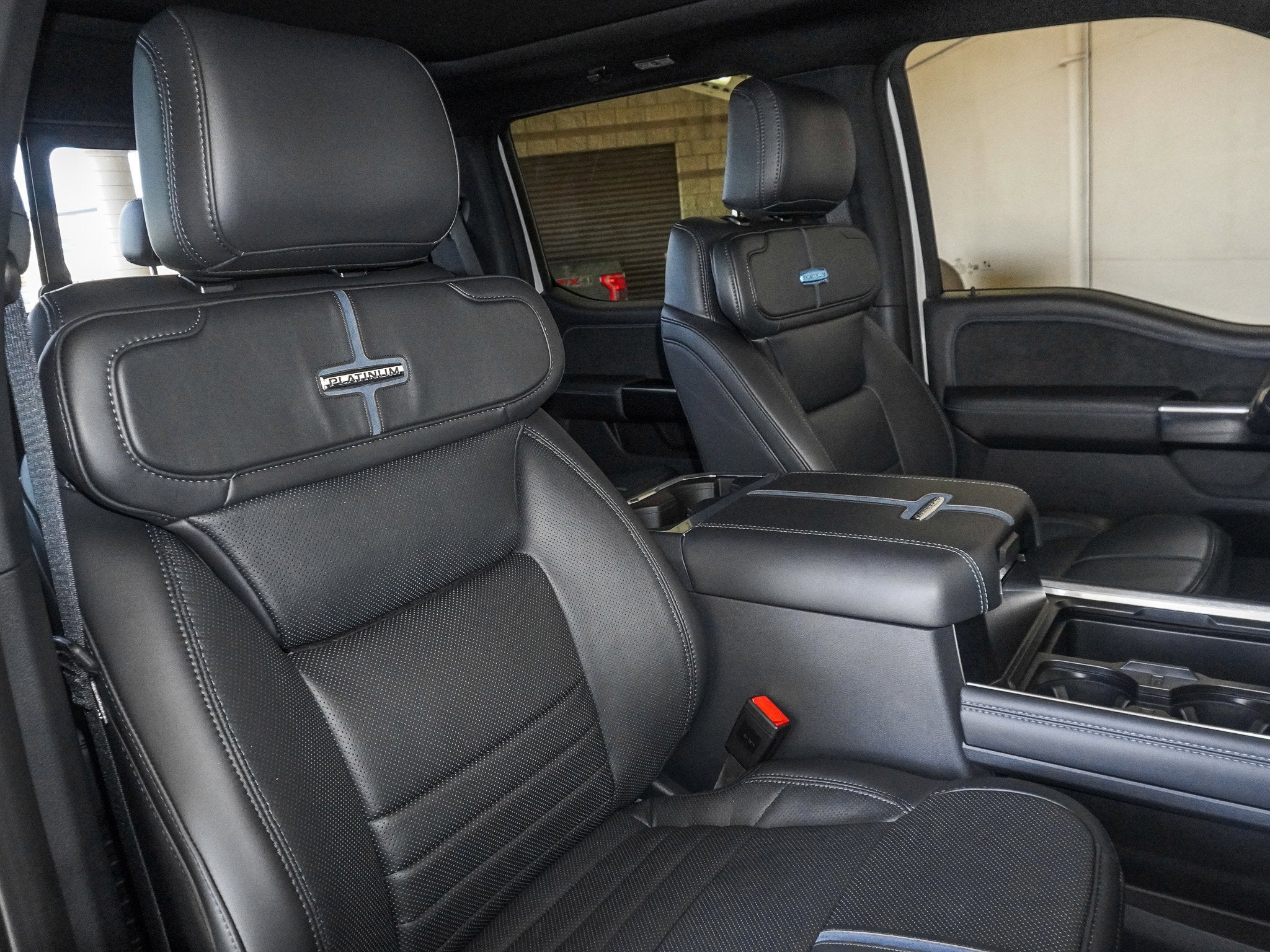 2026 Ford F-350SD Platinum DRW