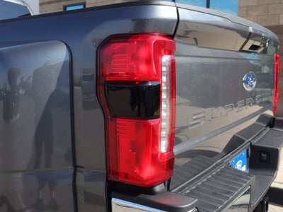 2026 Ford F-350SD Lariat DRW