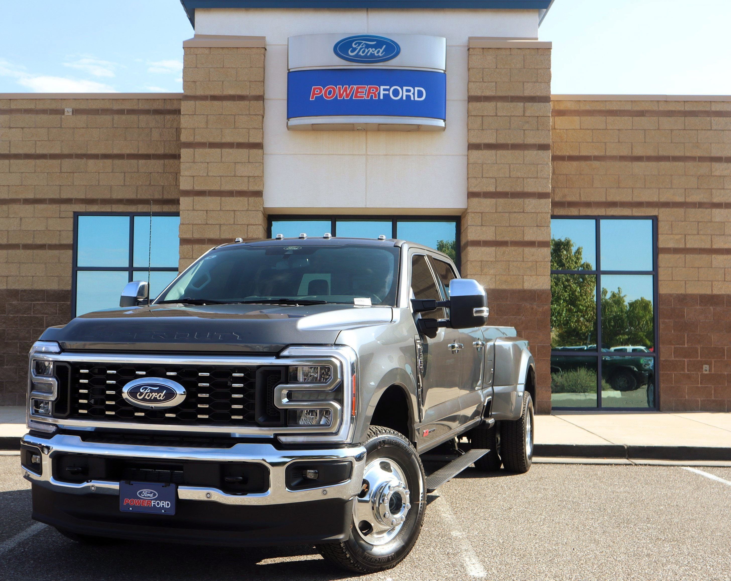 2026 Ford F-350SD Lariat DRW