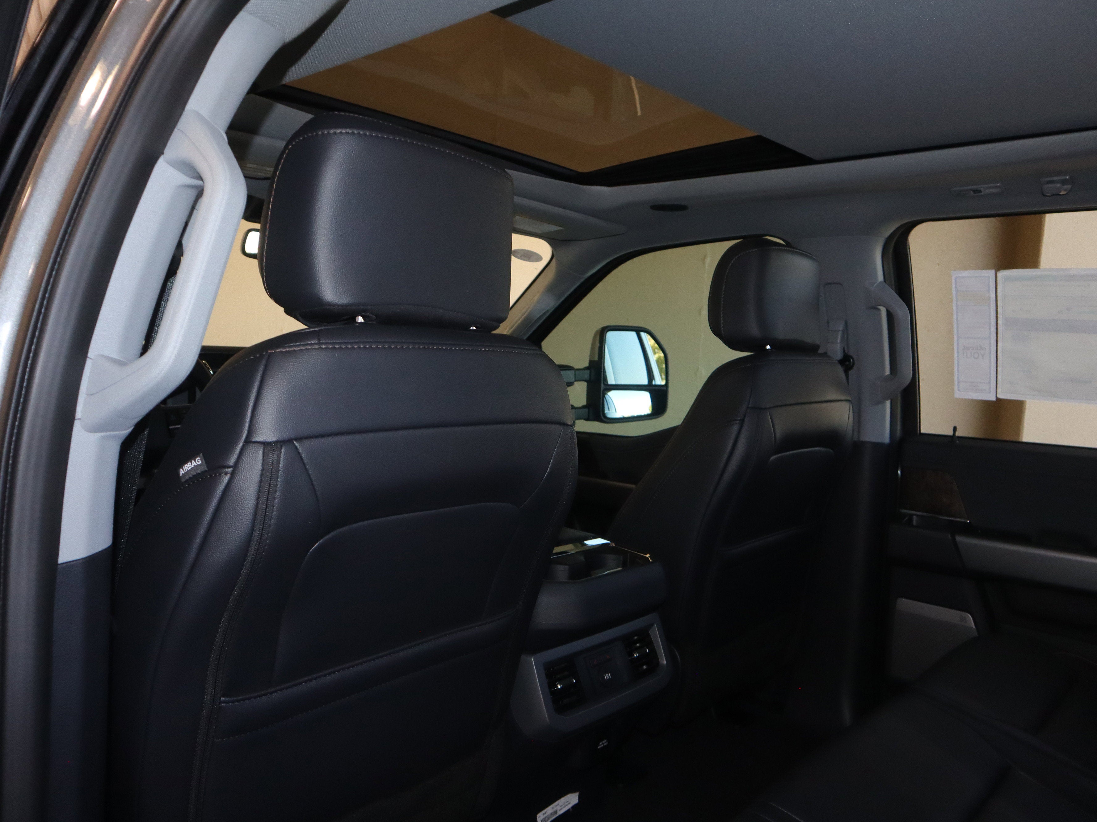 2026 Ford F-350SD Lariat DRW