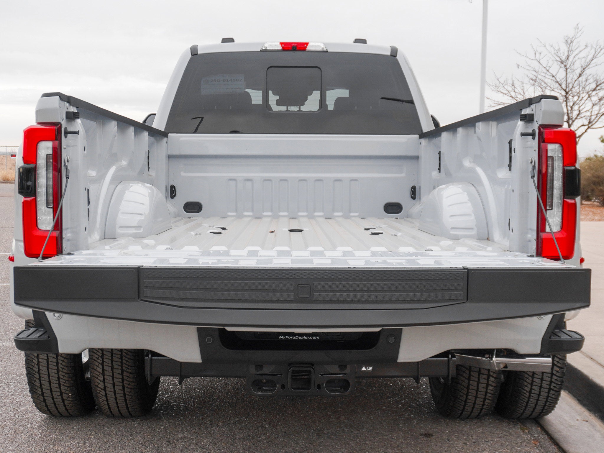 2026 Ford F-350SD Platinum DRW