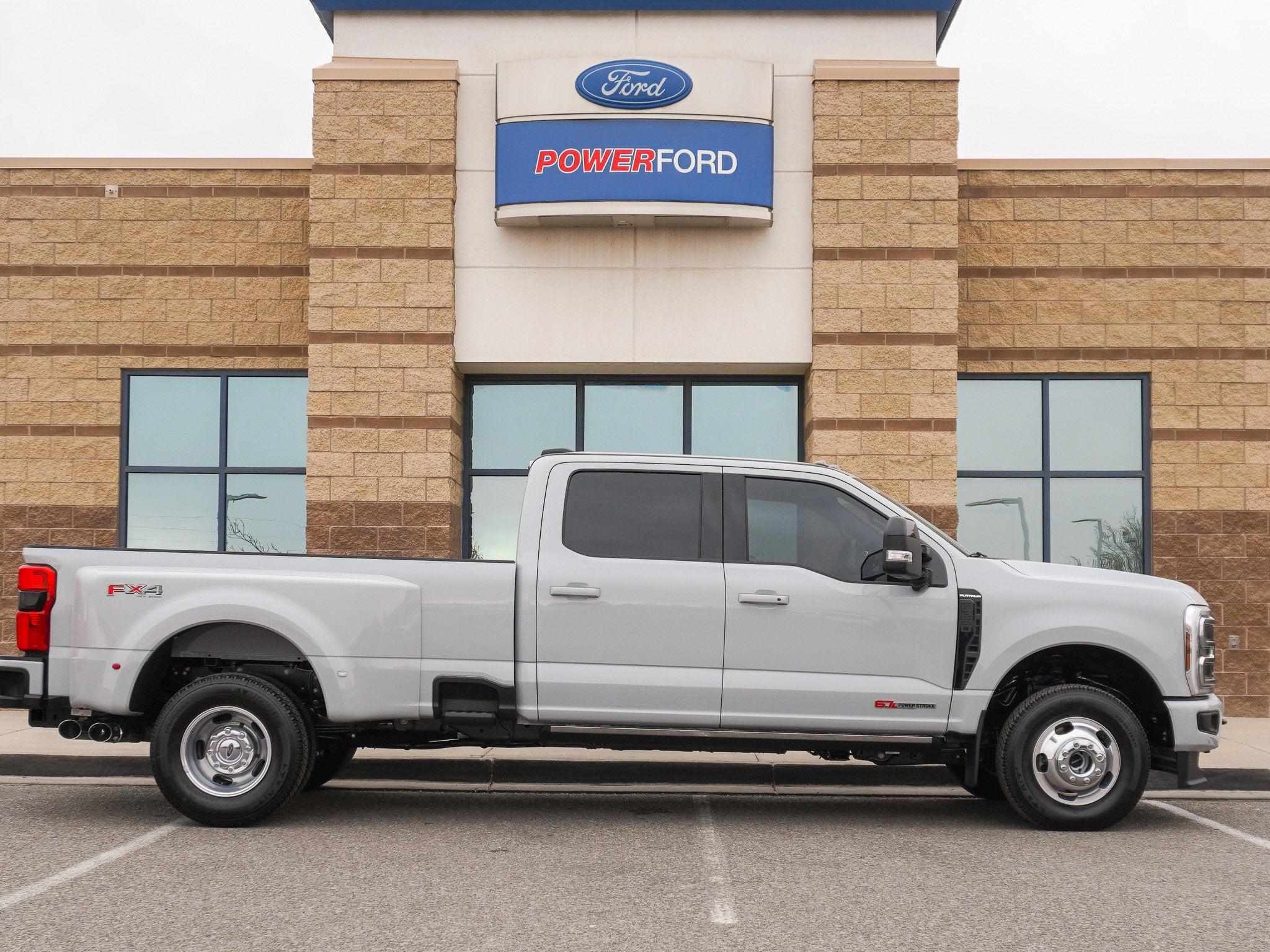 2026 Ford F-350SD Platinum DRW