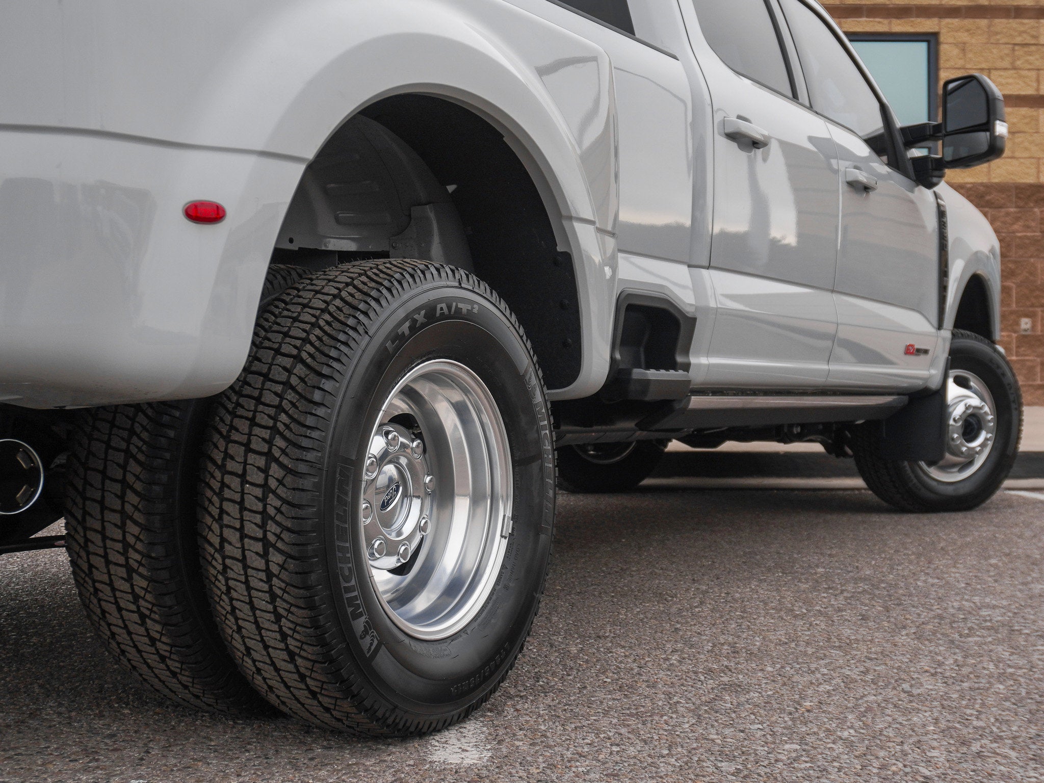 2026 Ford F-350SD Platinum DRW