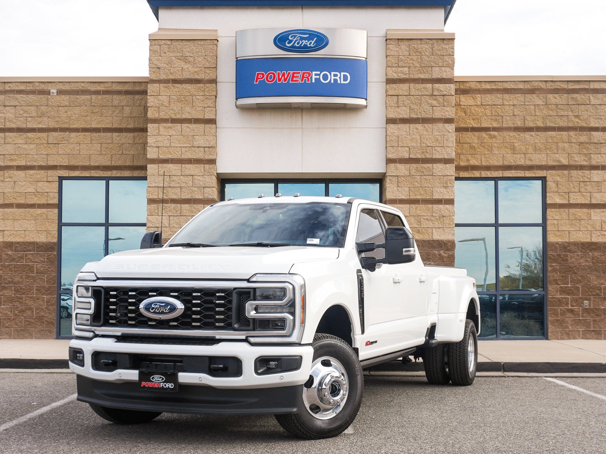 2026 Ford F-350SD Platinum DRW