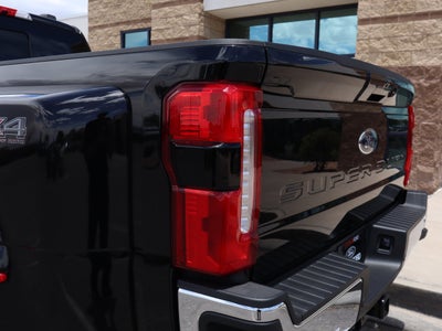 2026 Ford F-350SD Lariat DRW