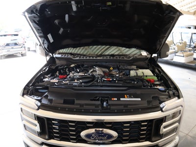 2026 Ford F-350SD Lariat DRW