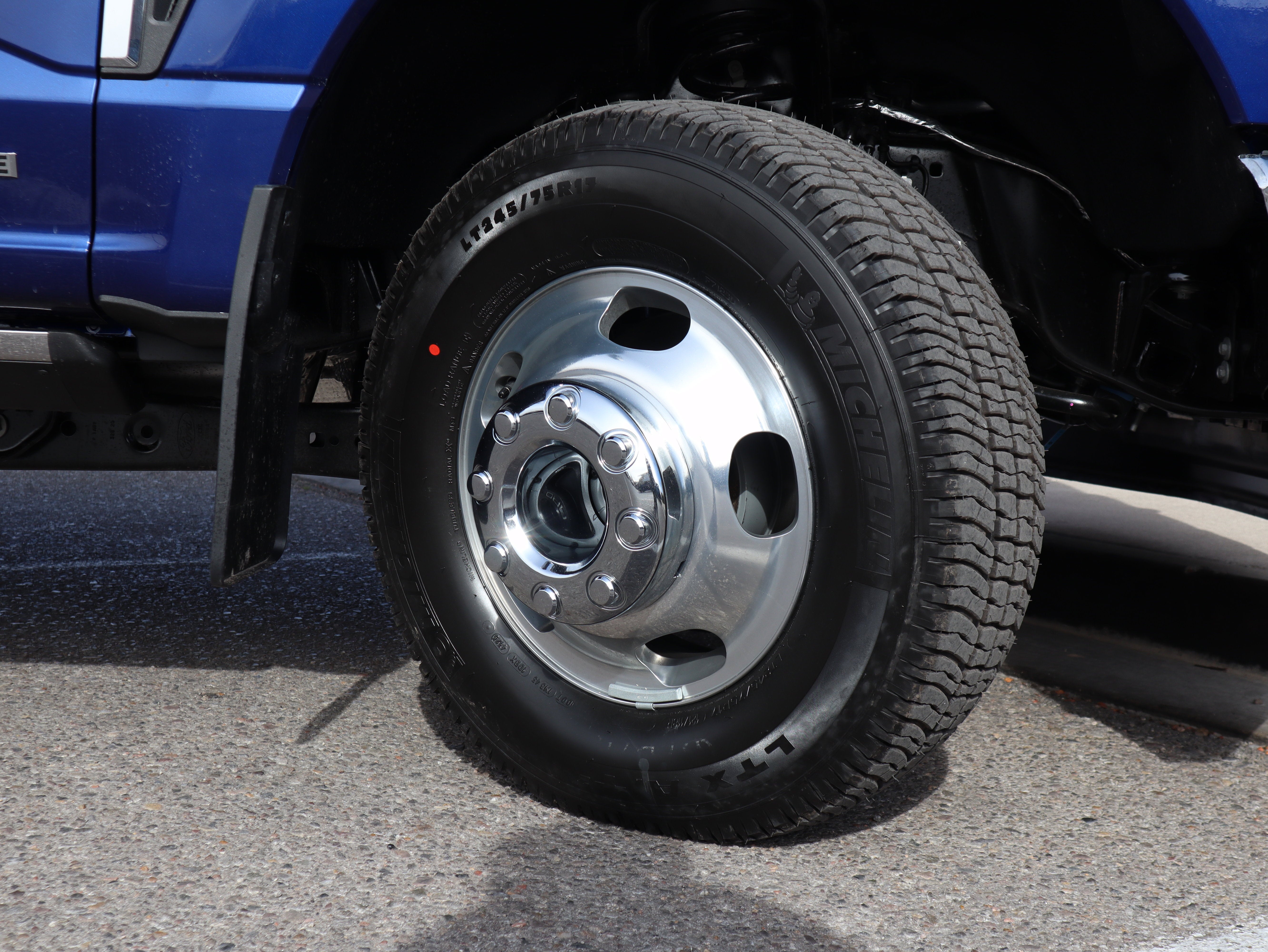 2026 Ford F-350SD Lariat DRW