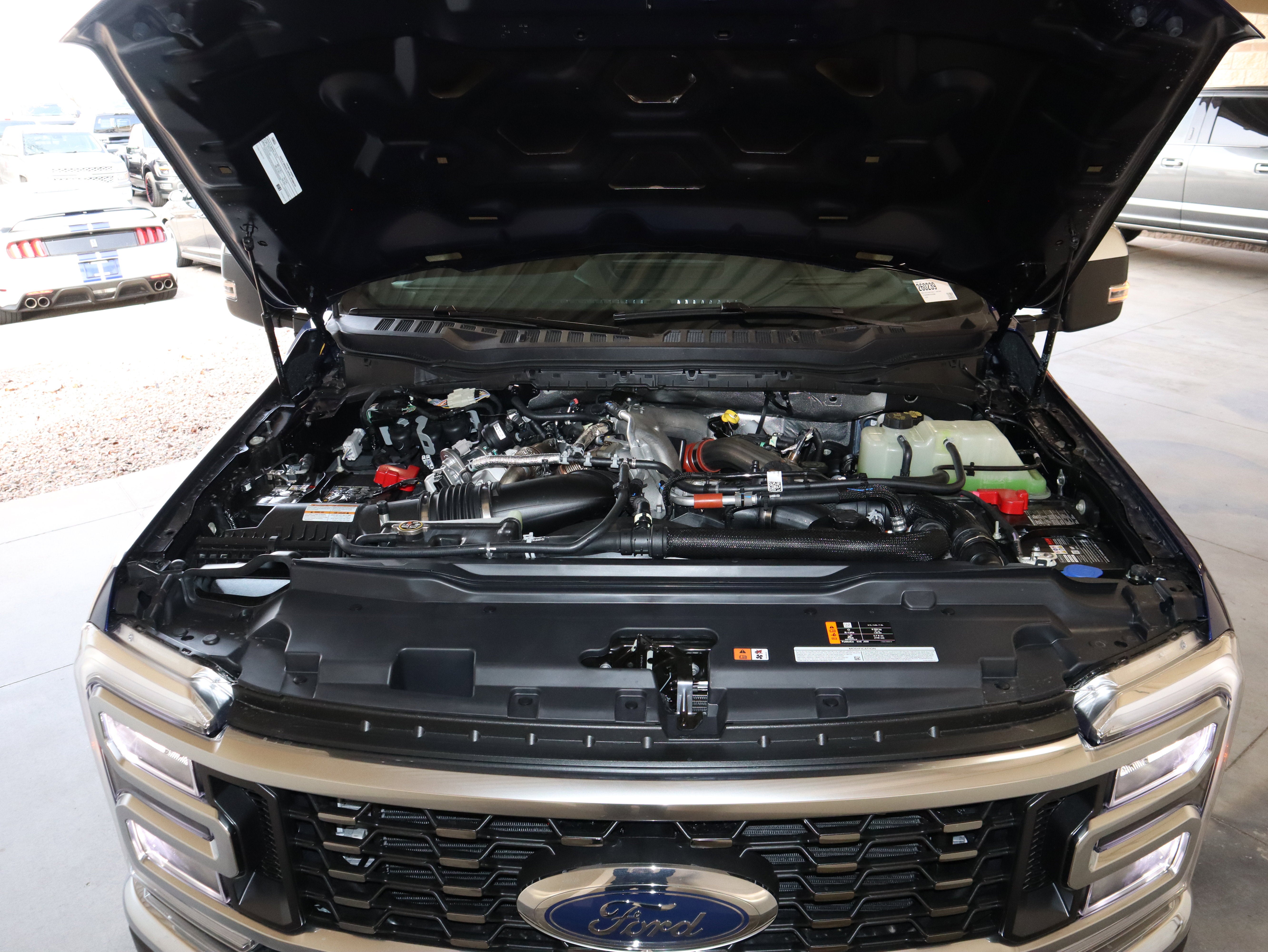 2026 Ford F-350SD Lariat DRW