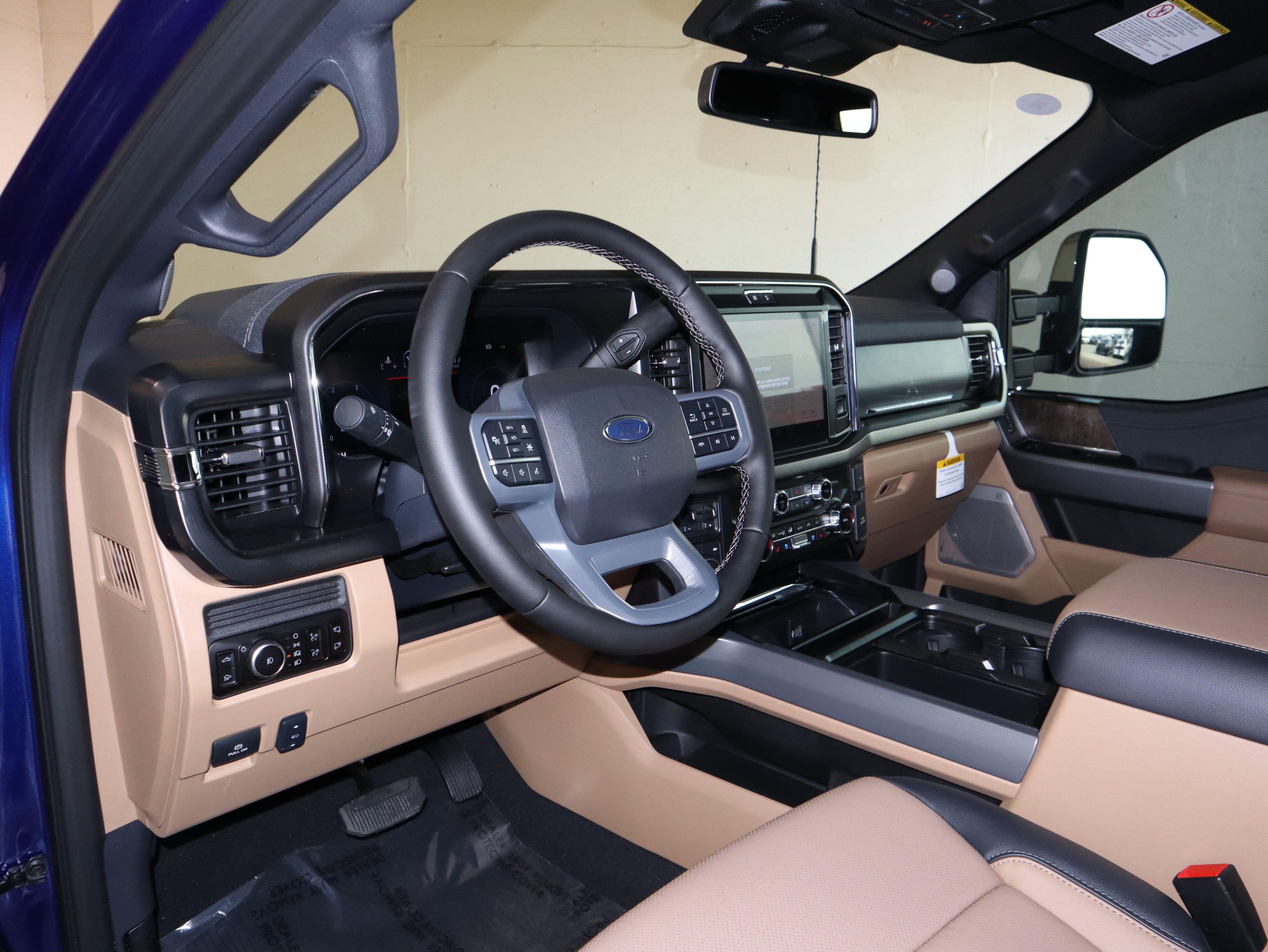 2026 Ford F-350SD Lariat DRW