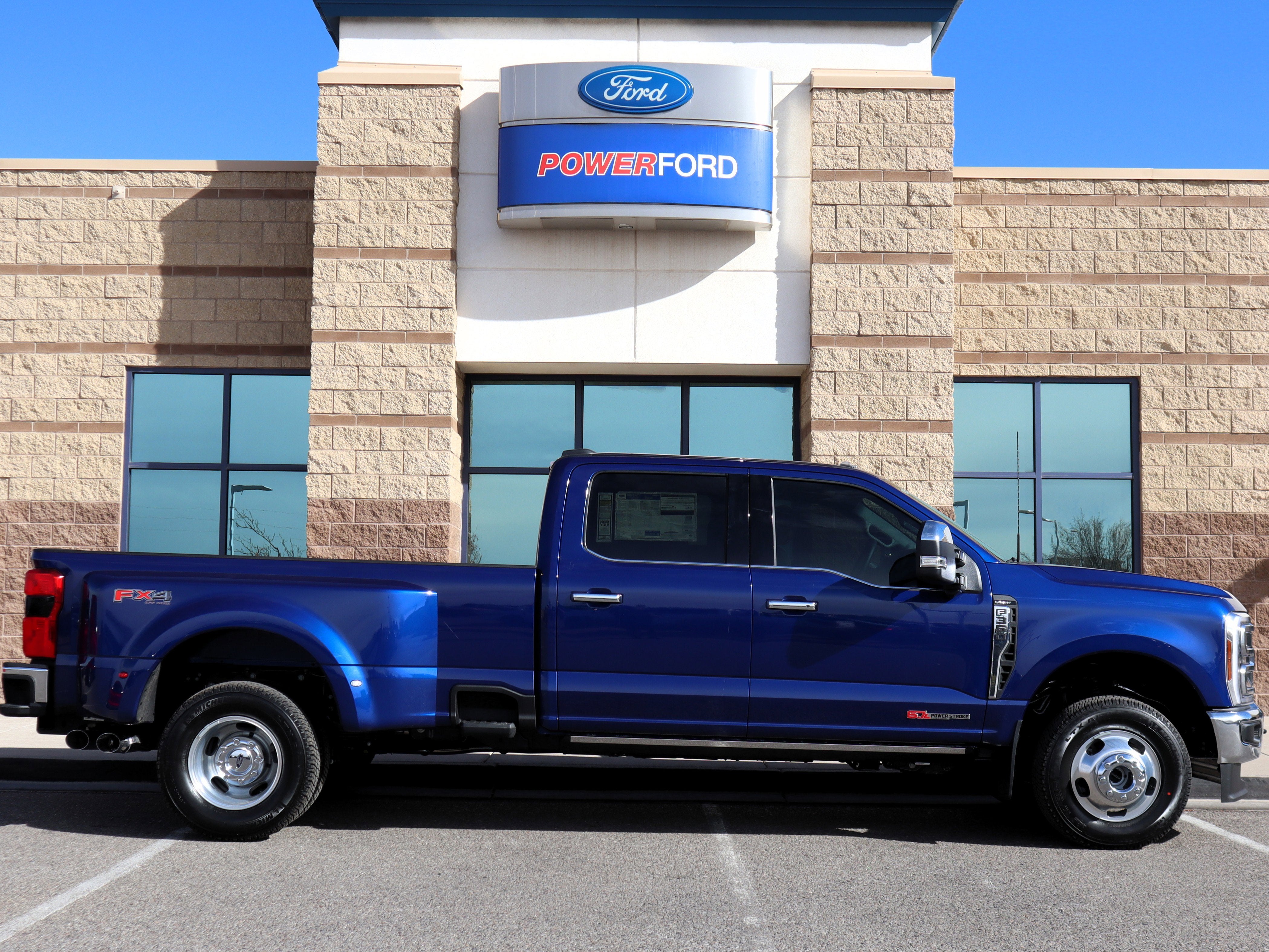 2026 Ford F-350SD Lariat DRW
