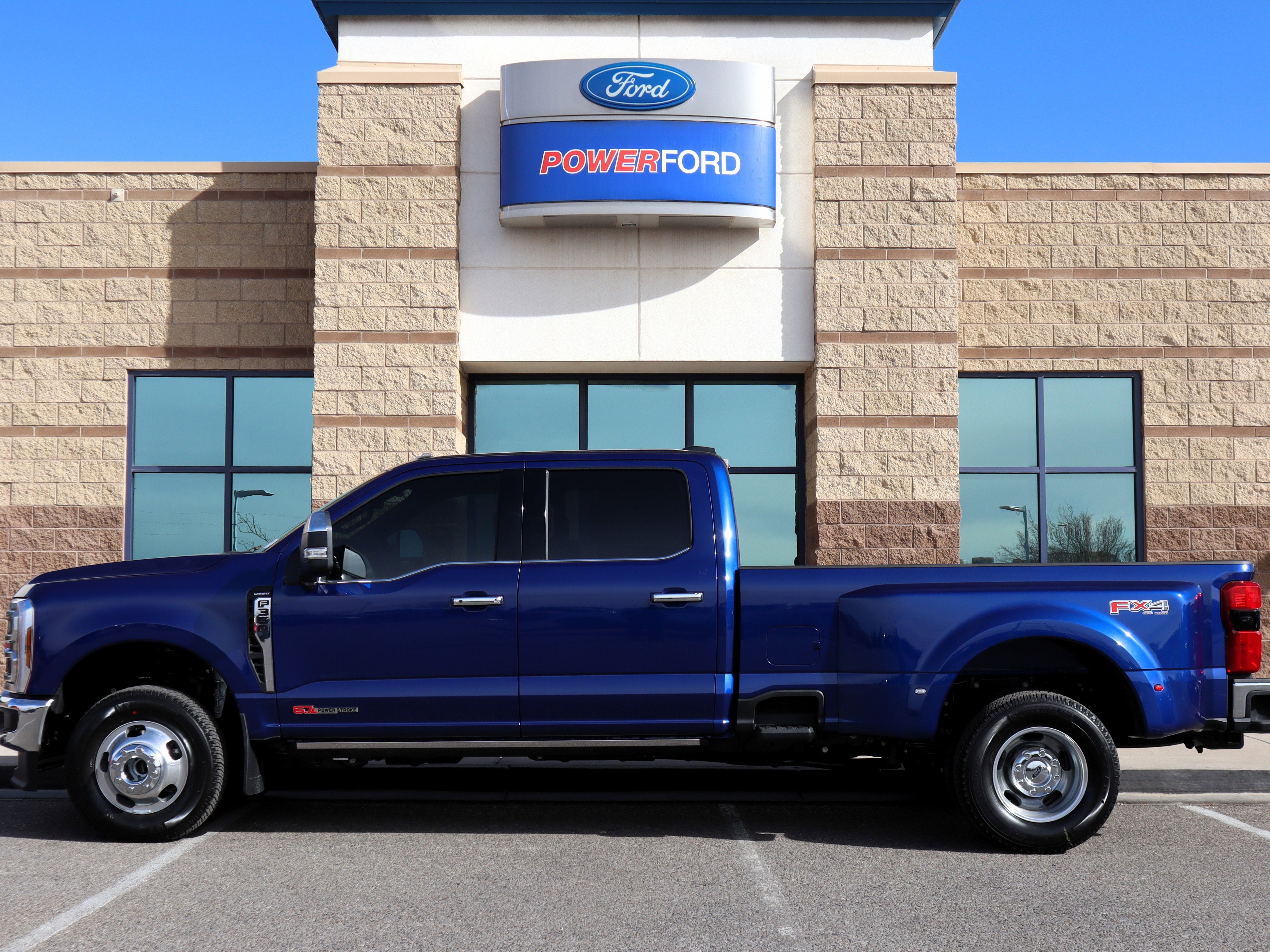 2026 Ford F-350SD Lariat DRW