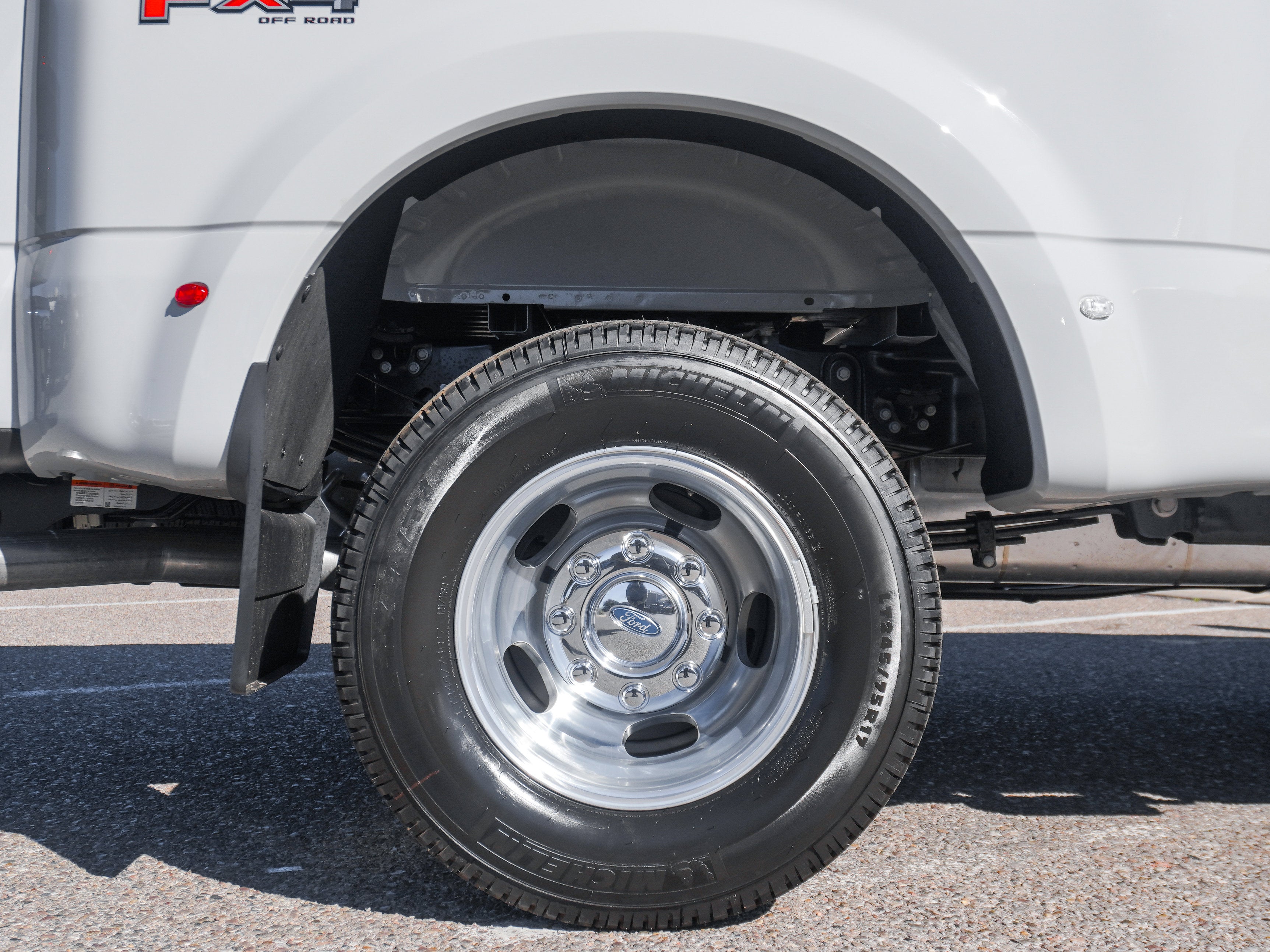 2026 Ford F-350SD Lariat DRW