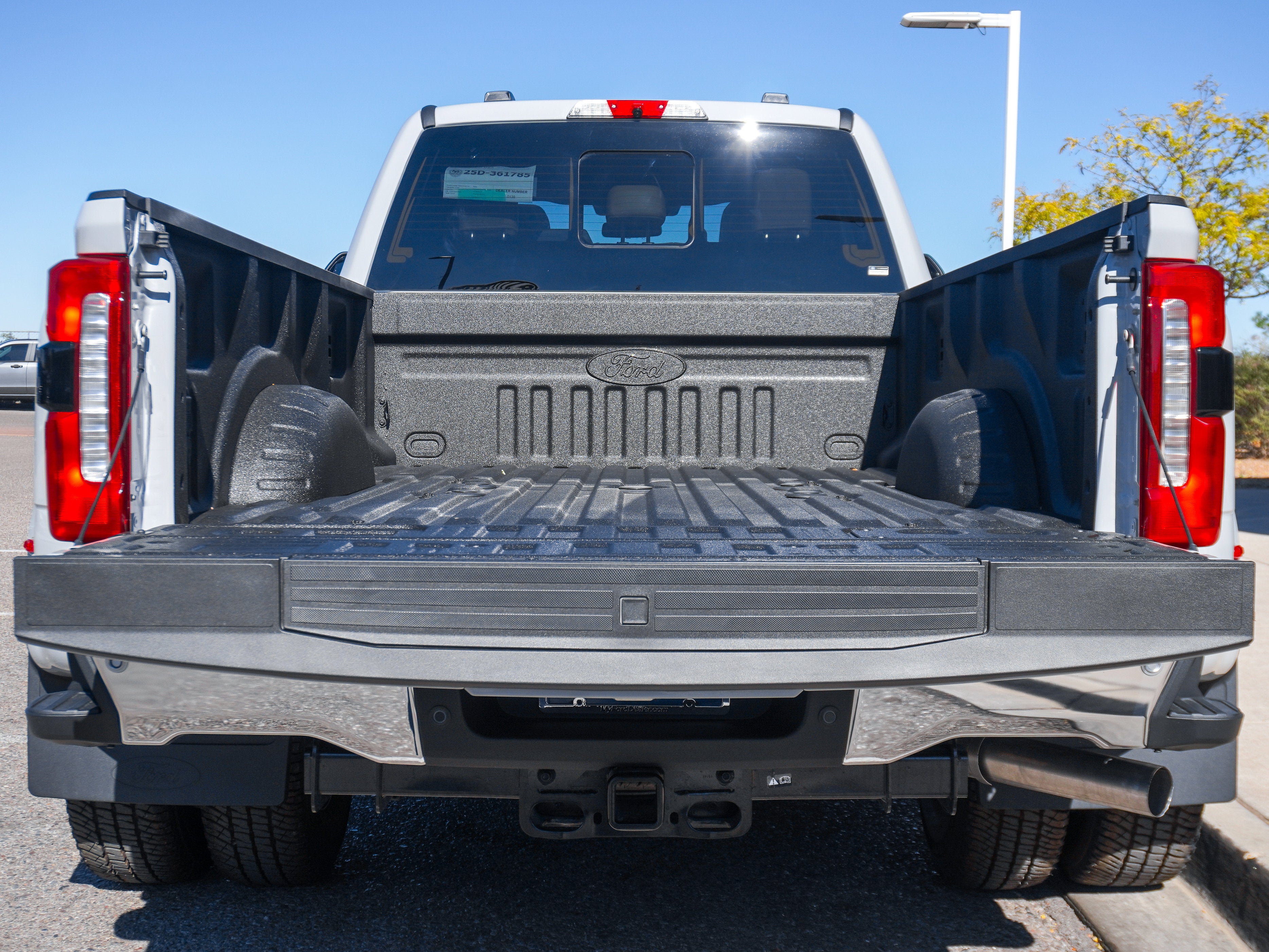 2026 Ford F-350SD Lariat DRW