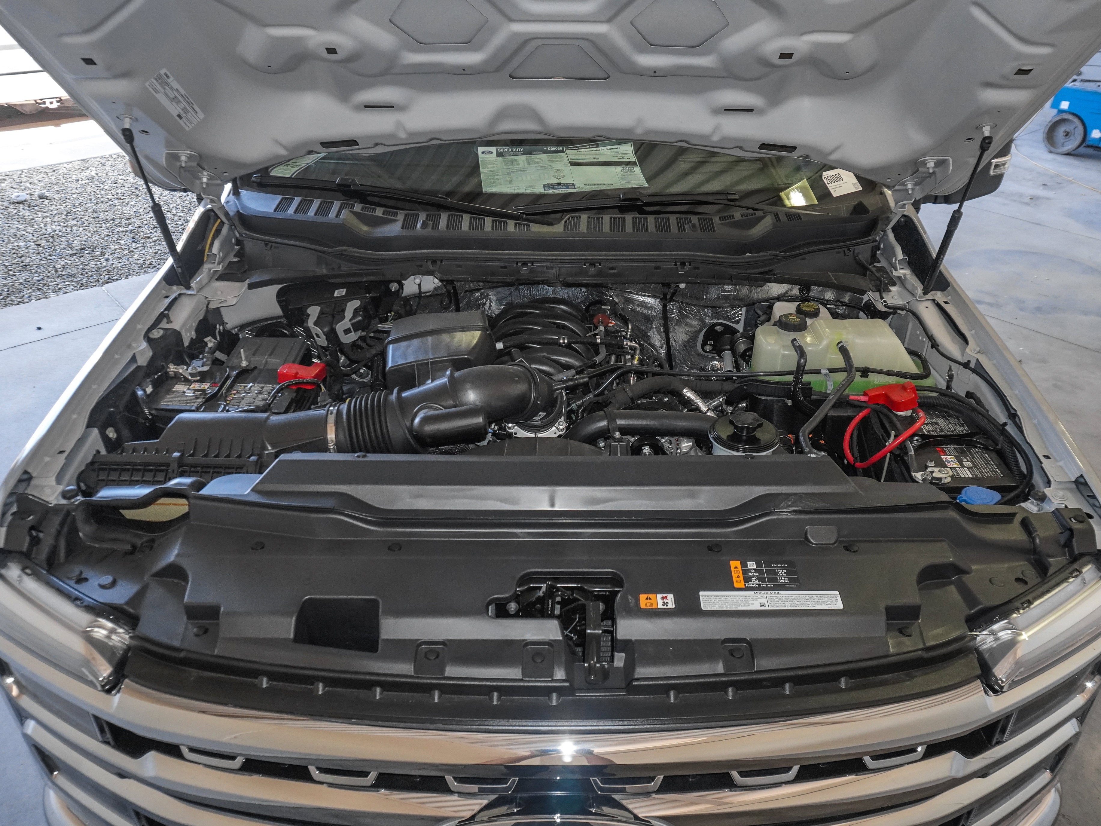 2026 Ford F-350SD Lariat DRW