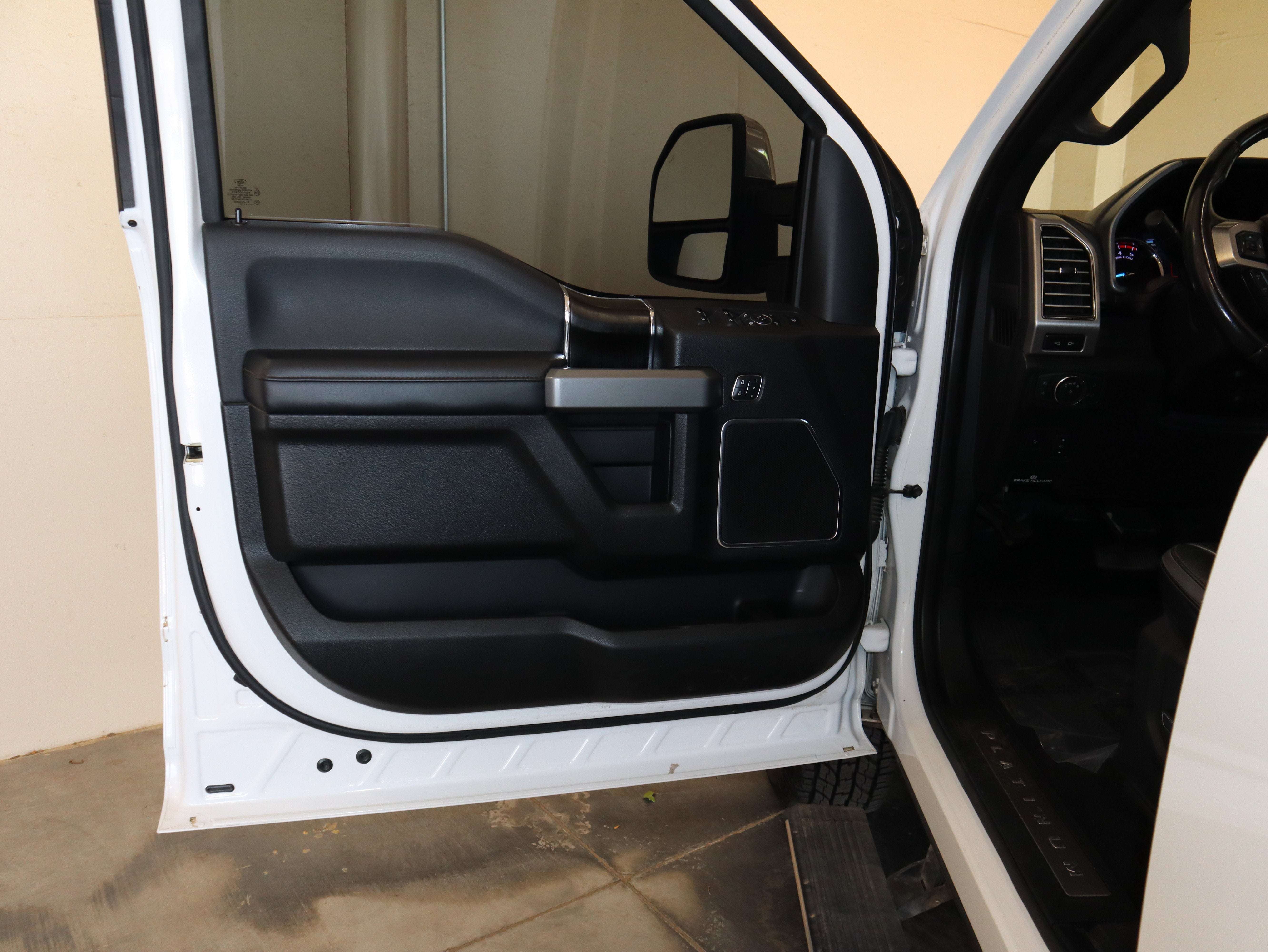 2019 Ford F-350SD Platinum DRW
