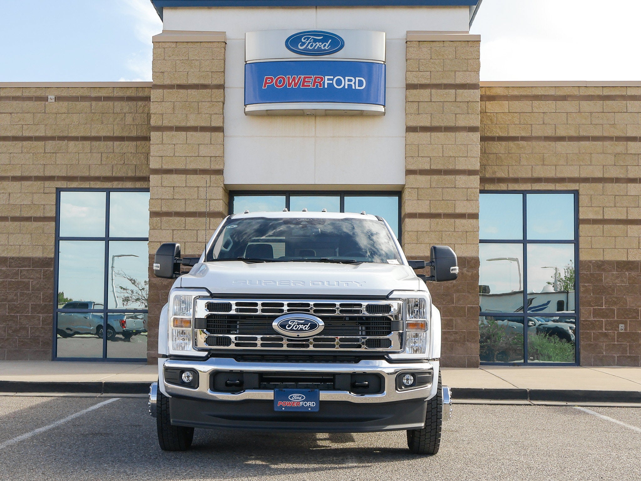 2027 Ford F-450SD XLT DRW