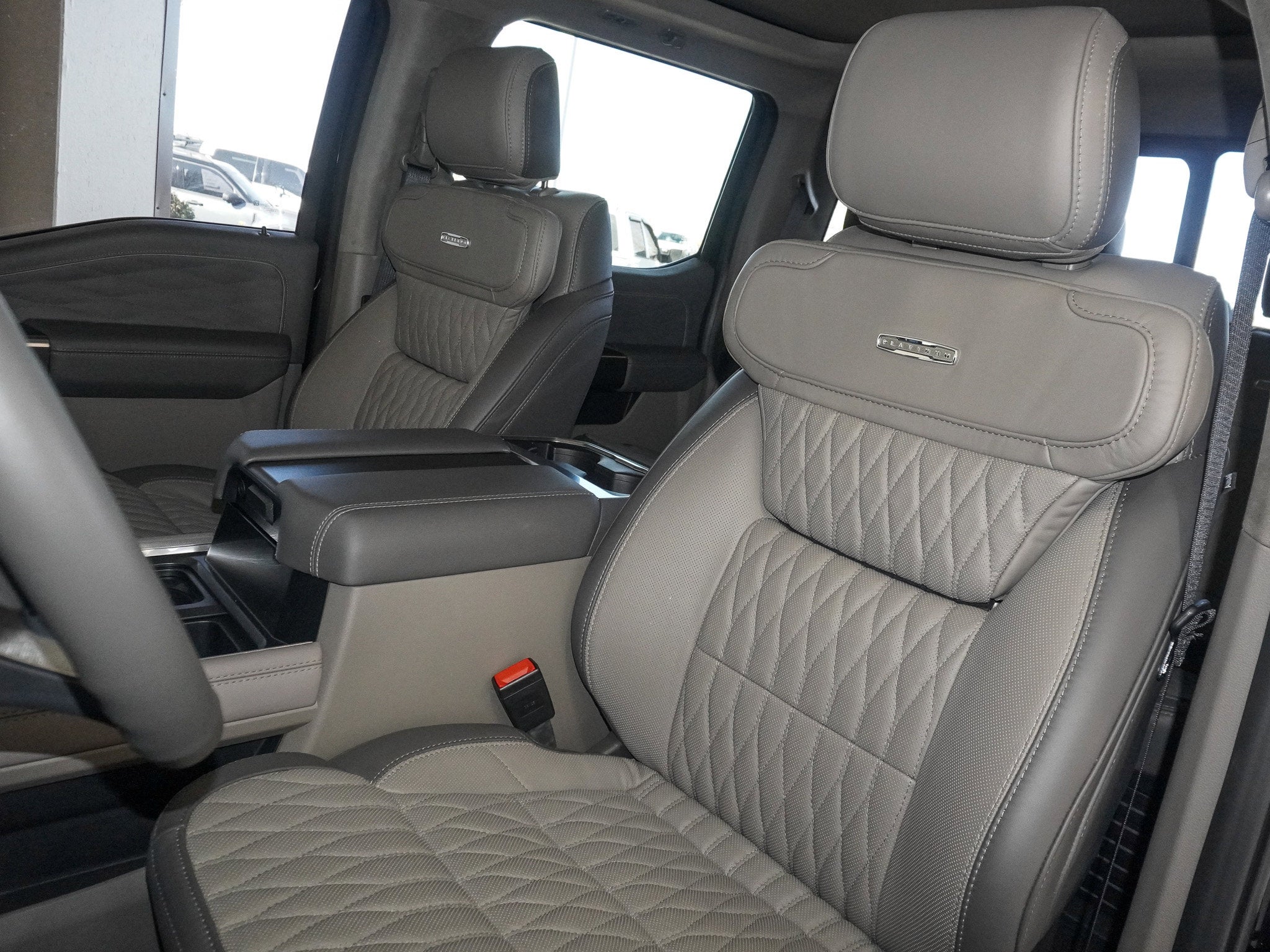 2026 Ford F-450SD Platinum DRW