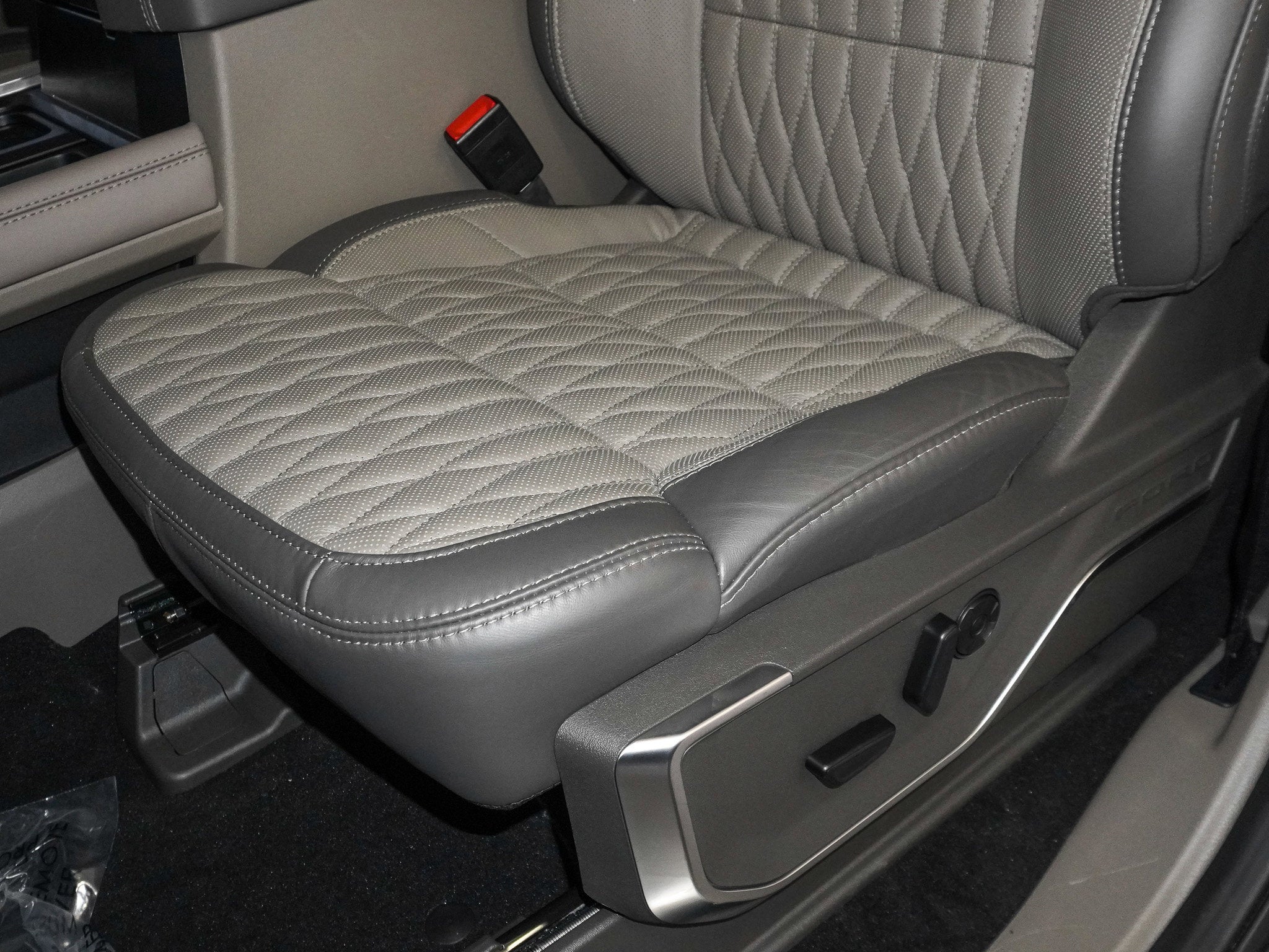 2026 Ford F-450SD Platinum DRW