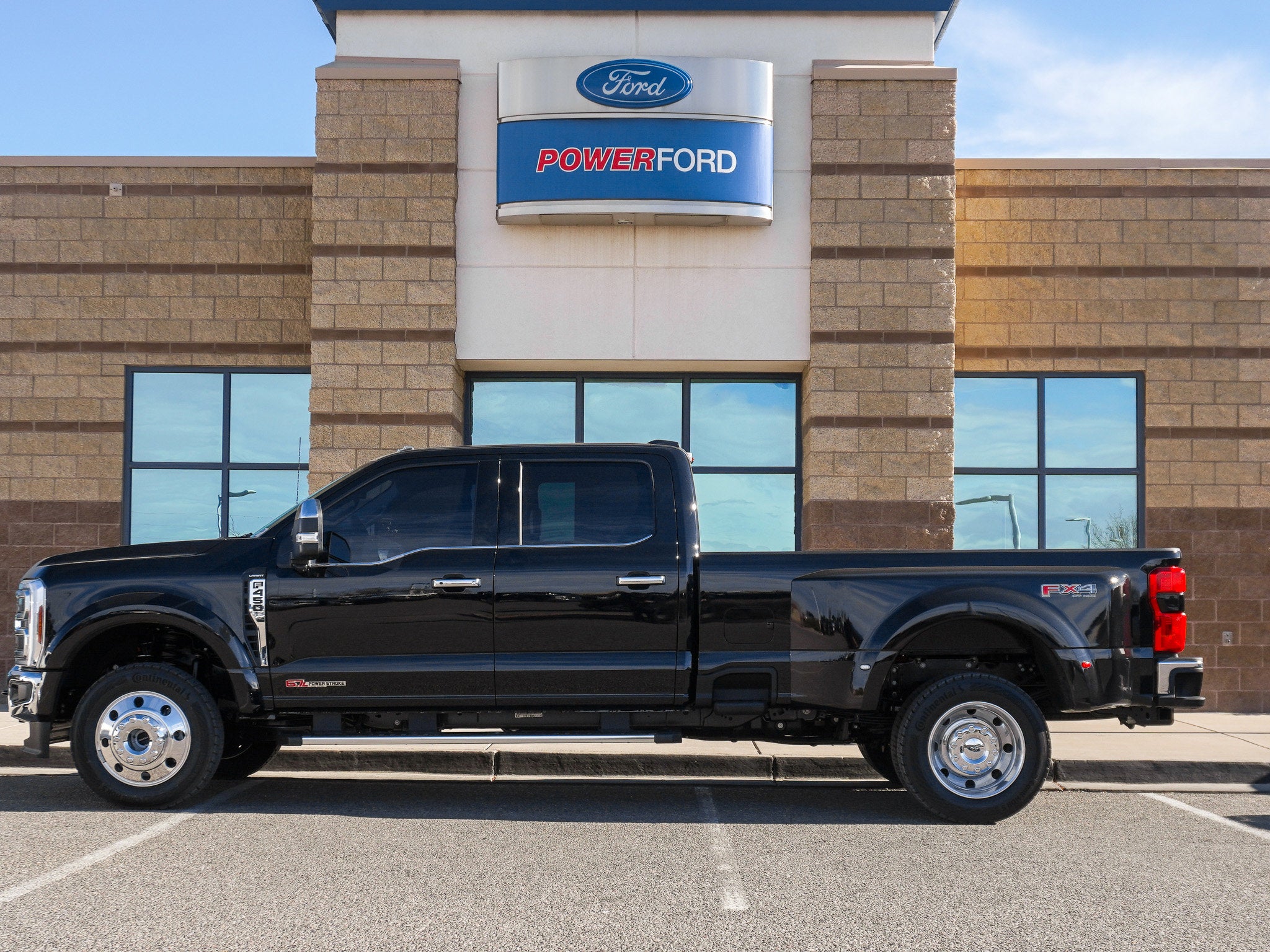 2026 Ford F-450SD Lariat DRW