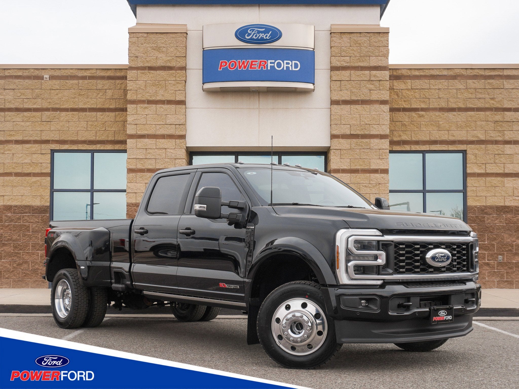 2026 Ford F-450SD Platinum DRW